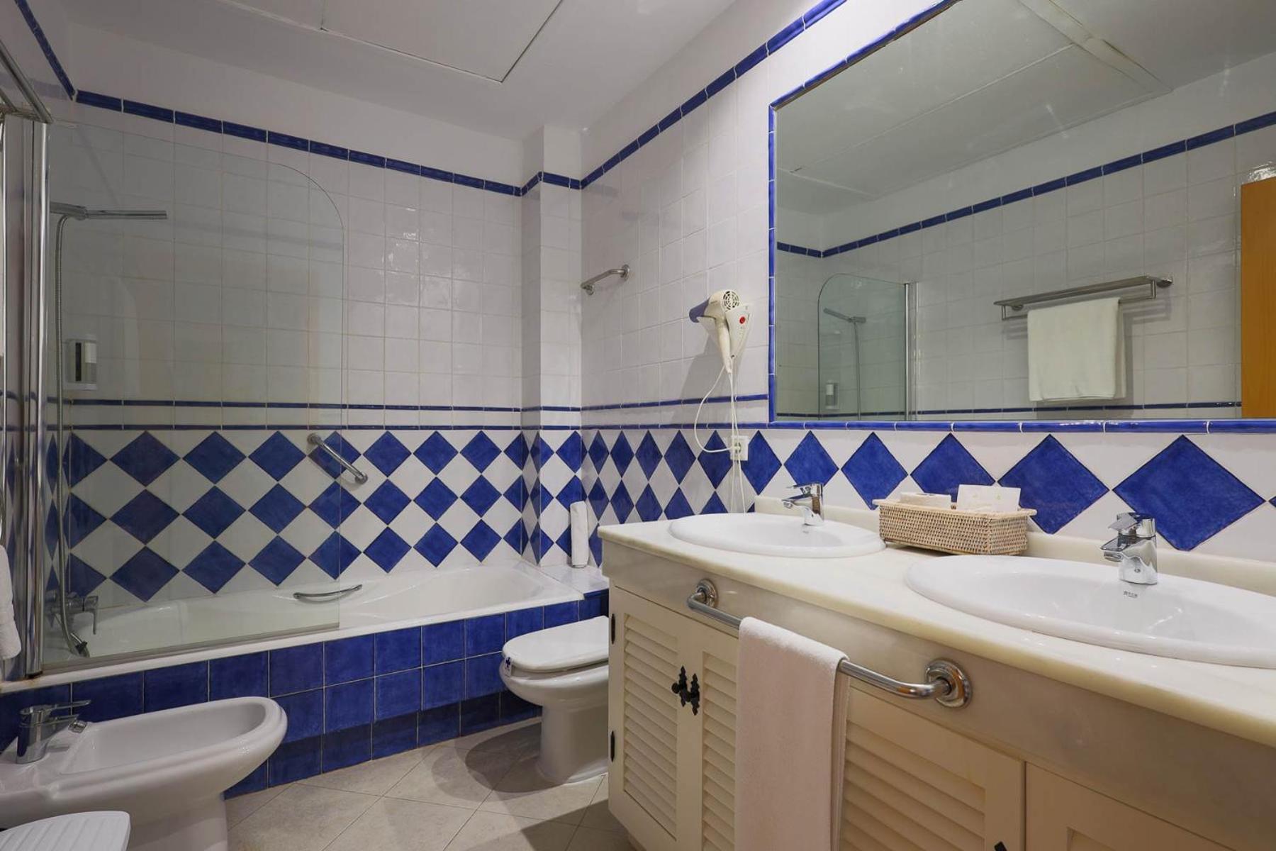 Superior Double Room photo 3
