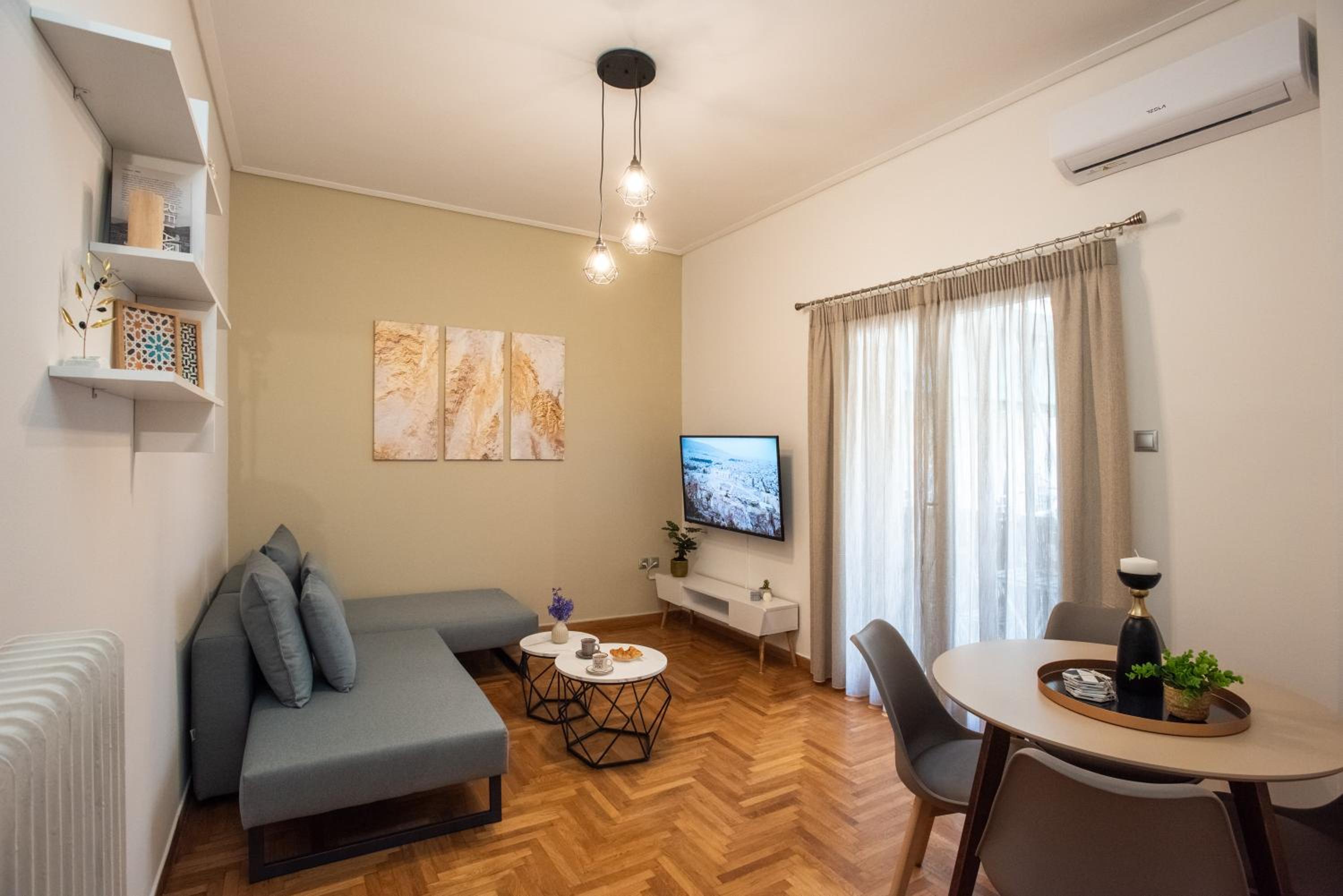 One-Bedroom Apartment