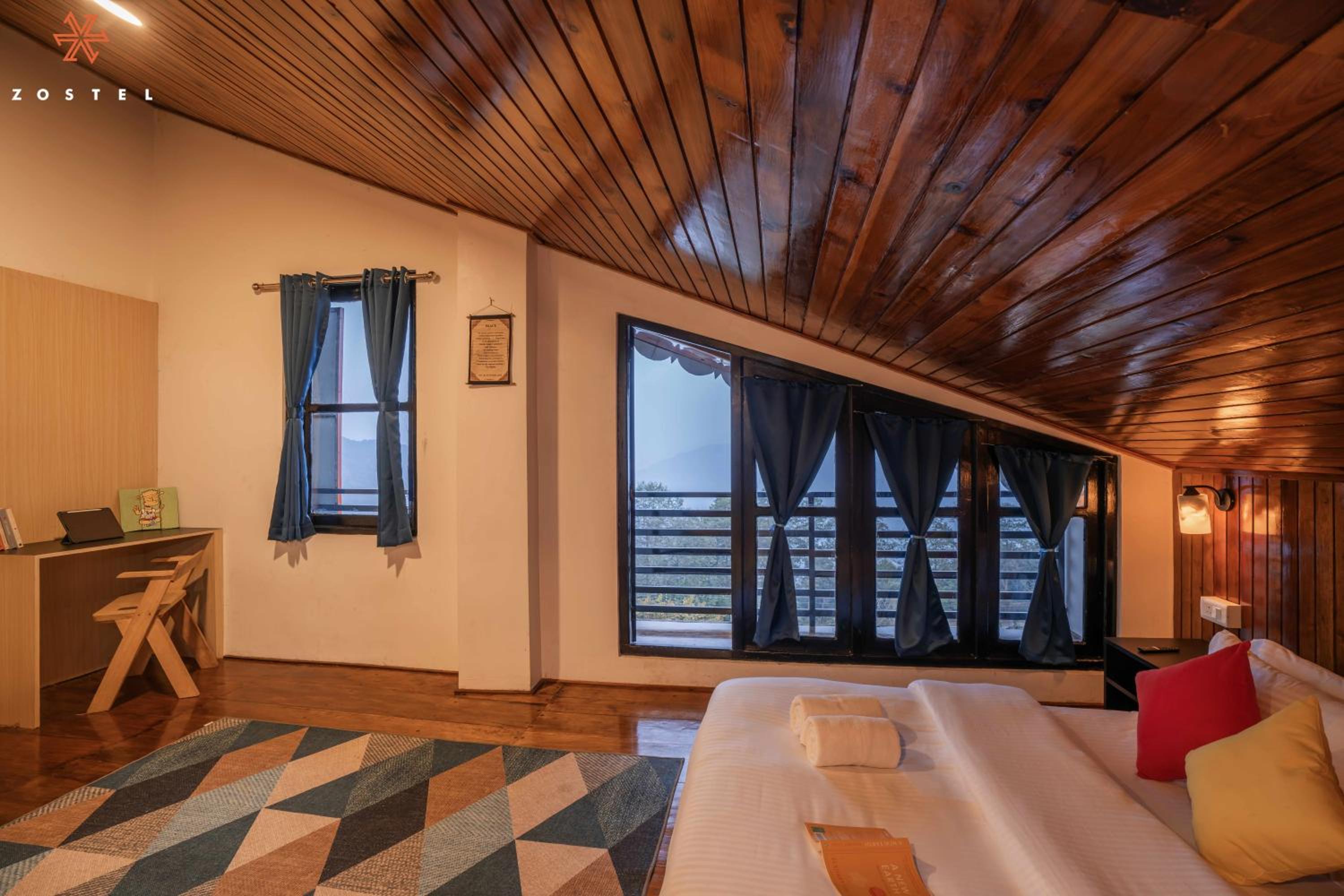 Superior Room (with attic) - Photo 3