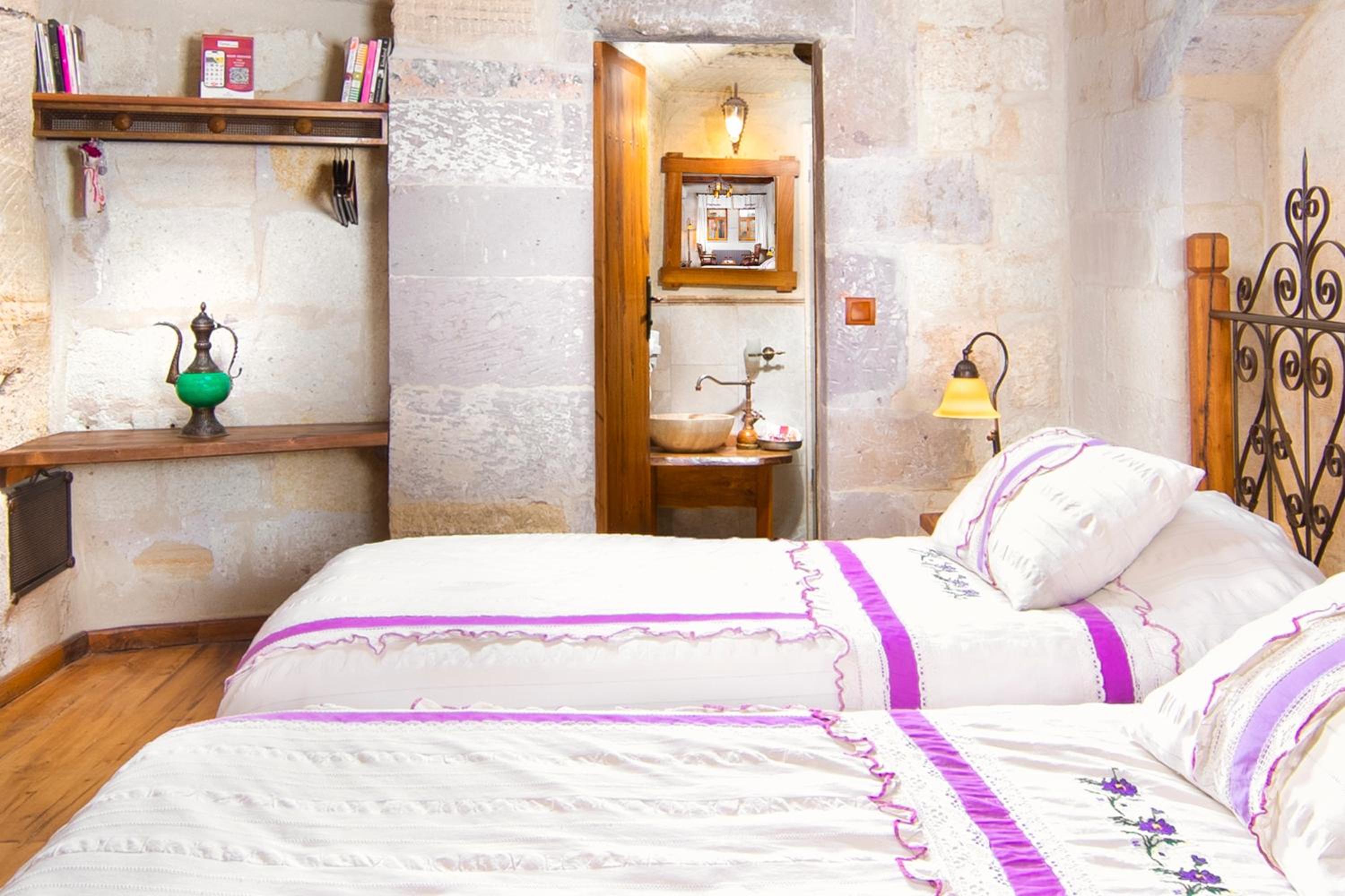 Twin Stone Room