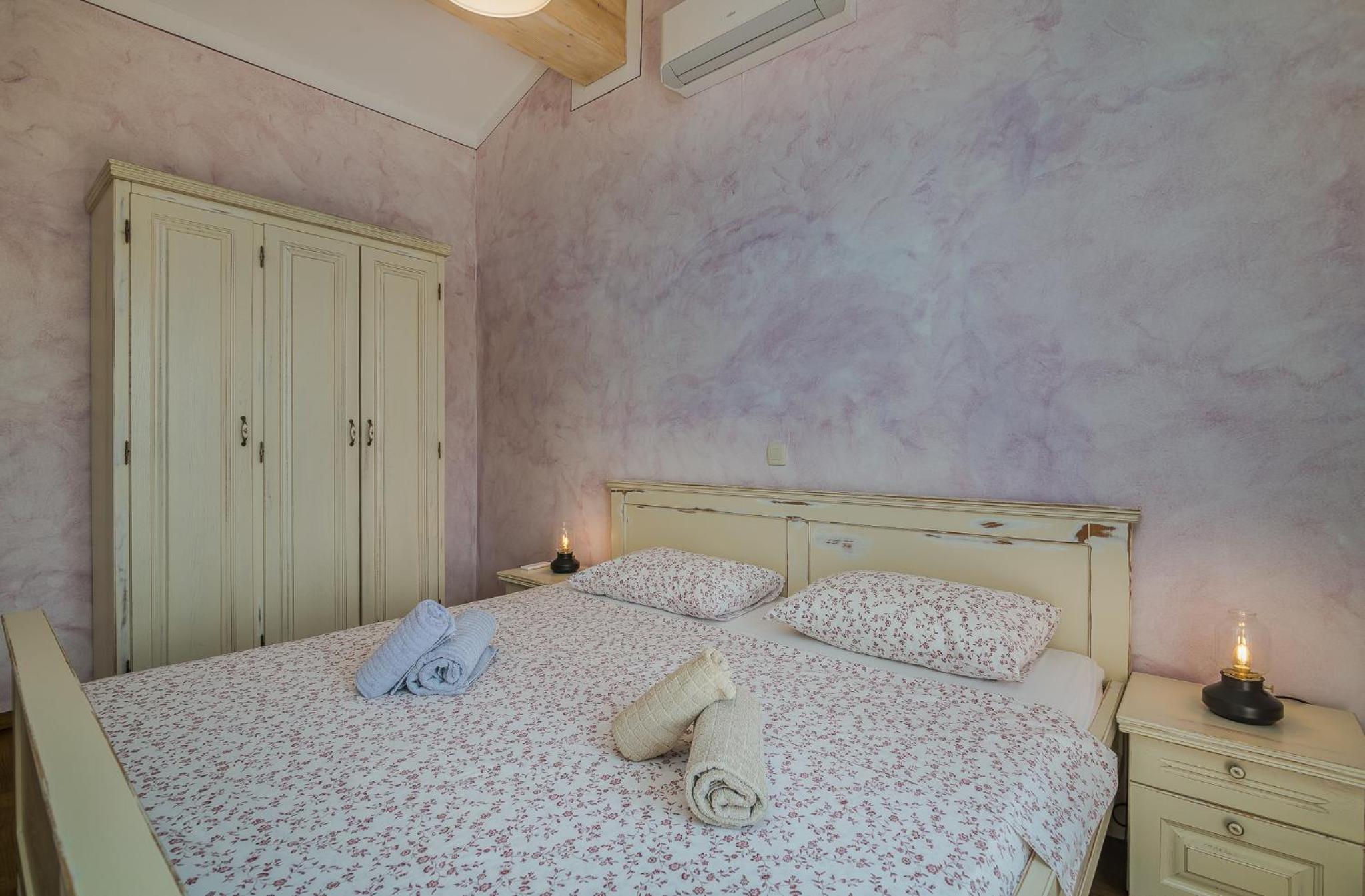 Three-Bedroom Villa photo 3