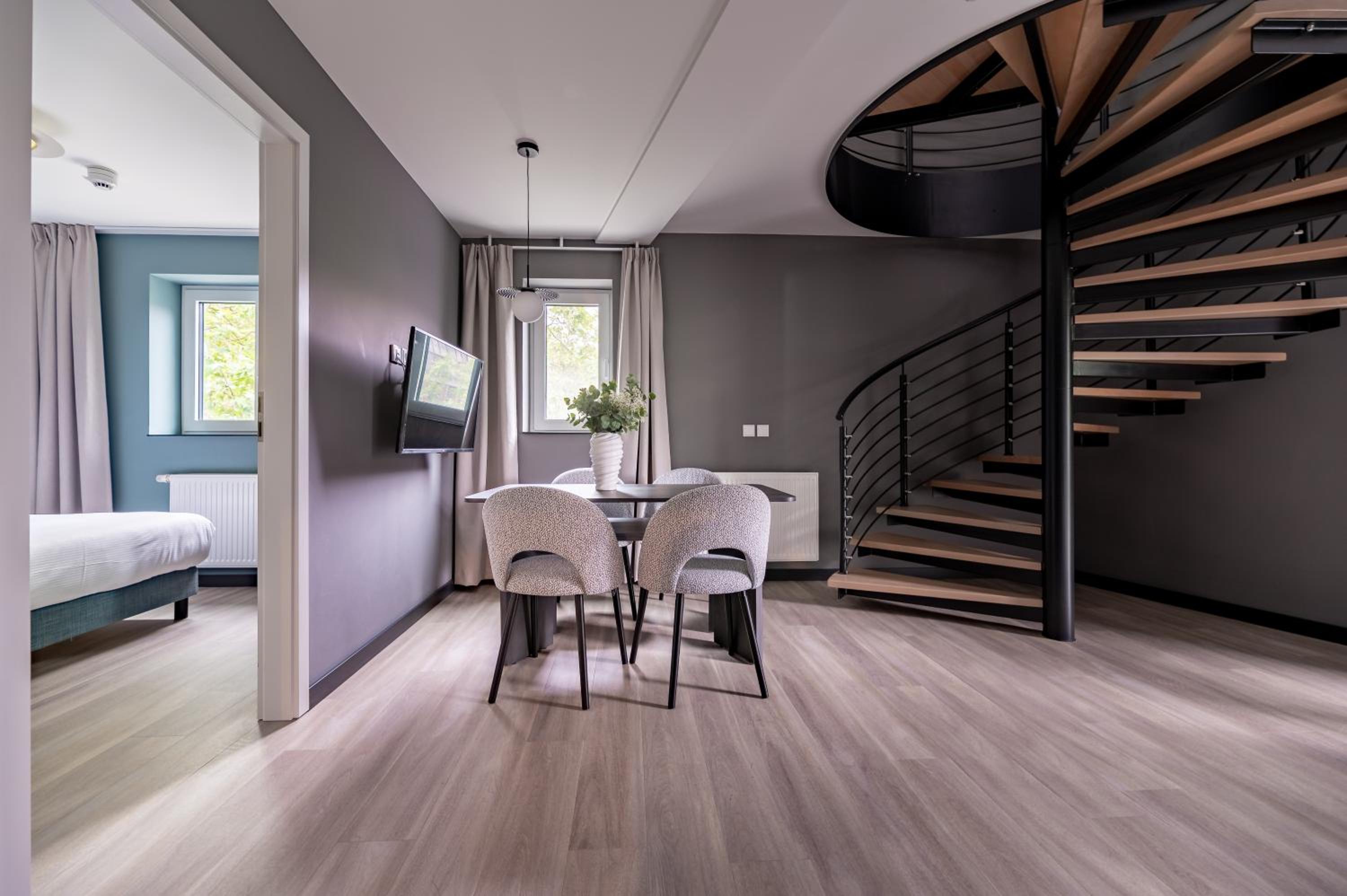 Large 2 Bedroom Apartment with Sofa Bed - Duplex photo 3