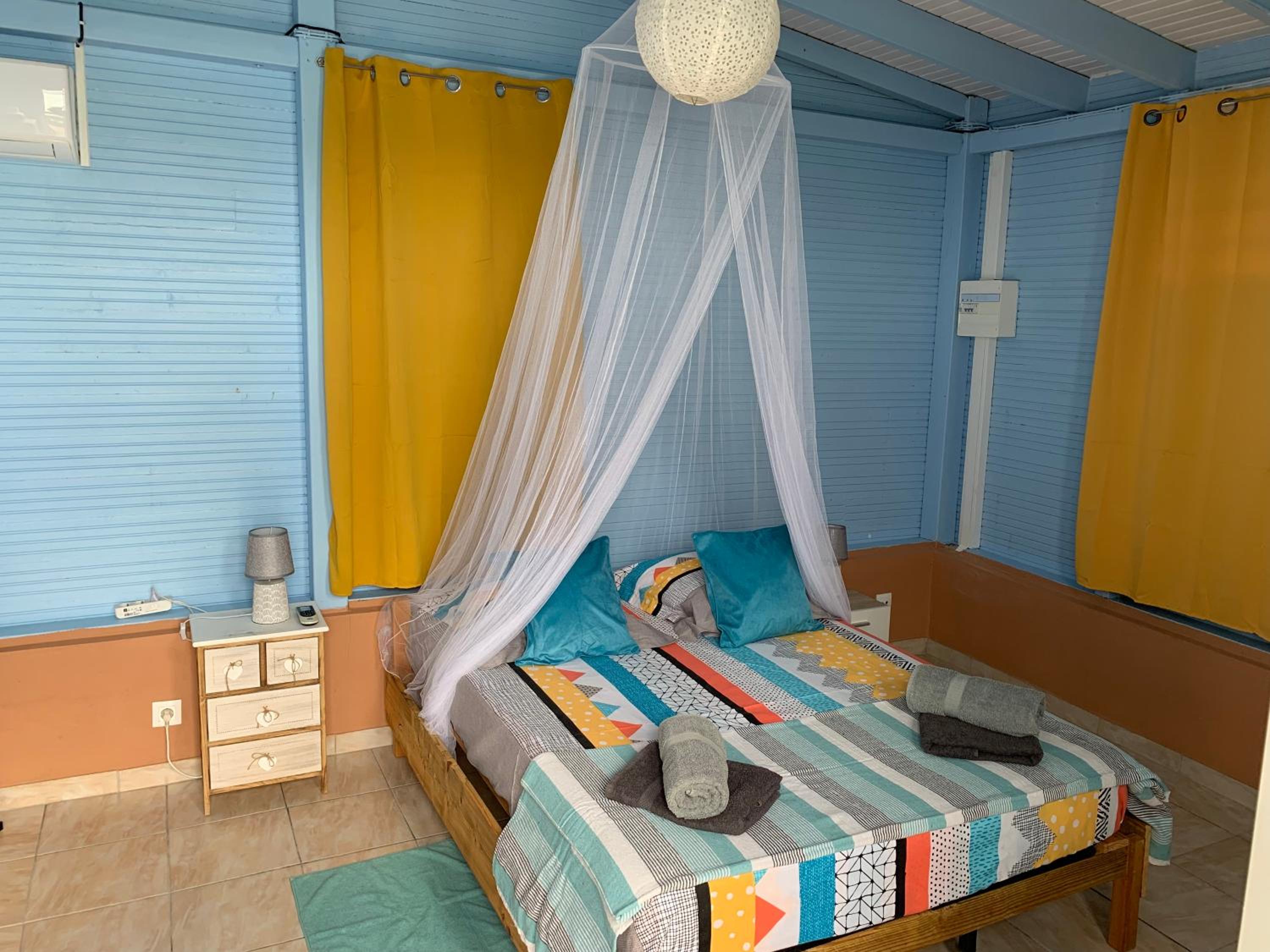 One-Bedroom House photo 1