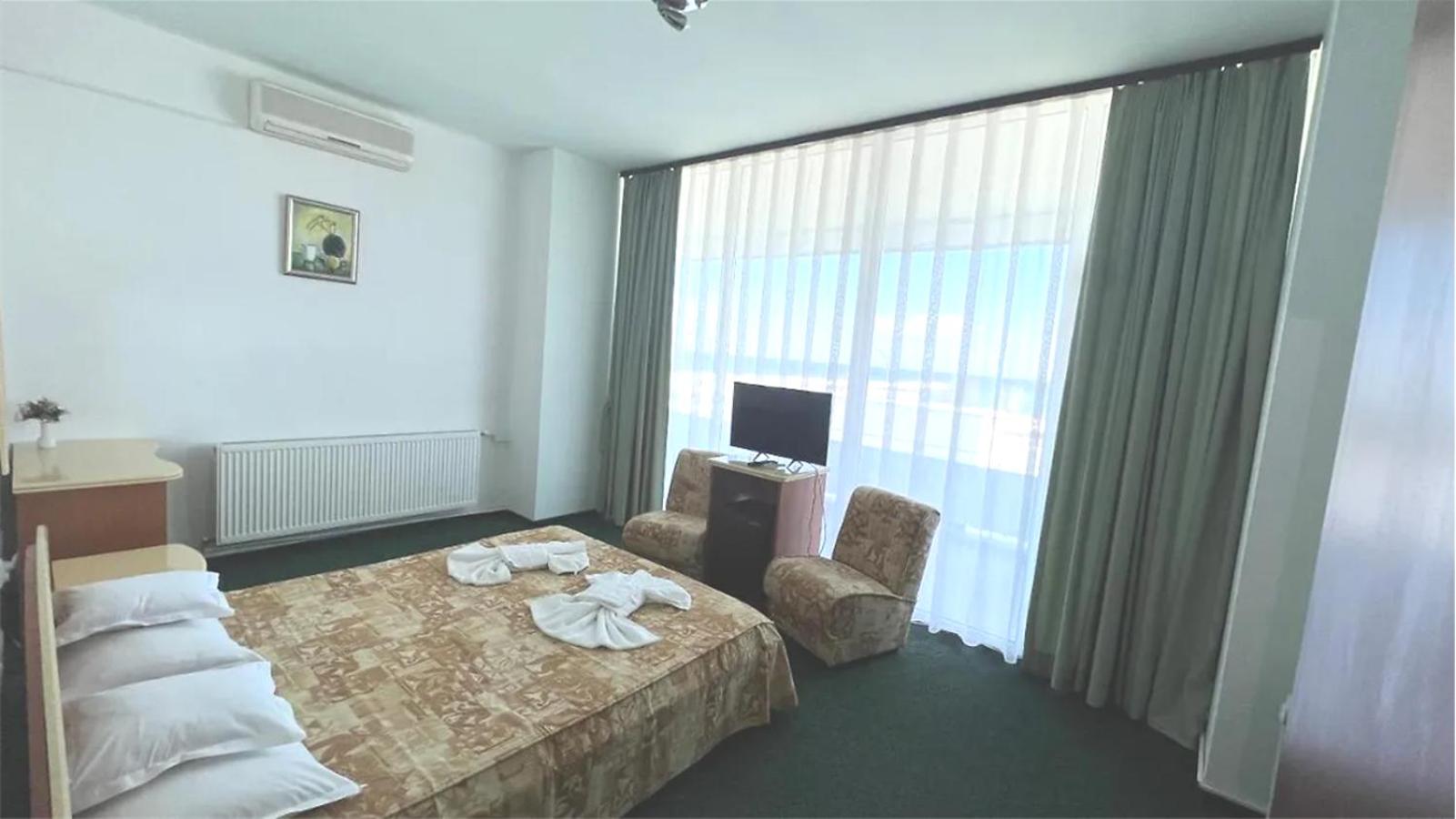 Apartment With Sea View