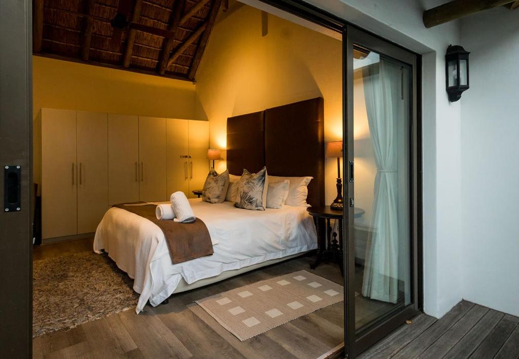 Superior King Room photo 1