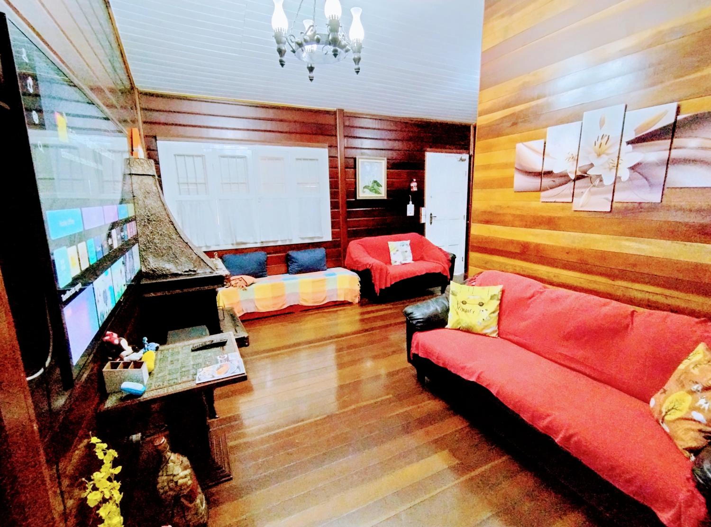 Two-Bedroom Chalet - Photo 7