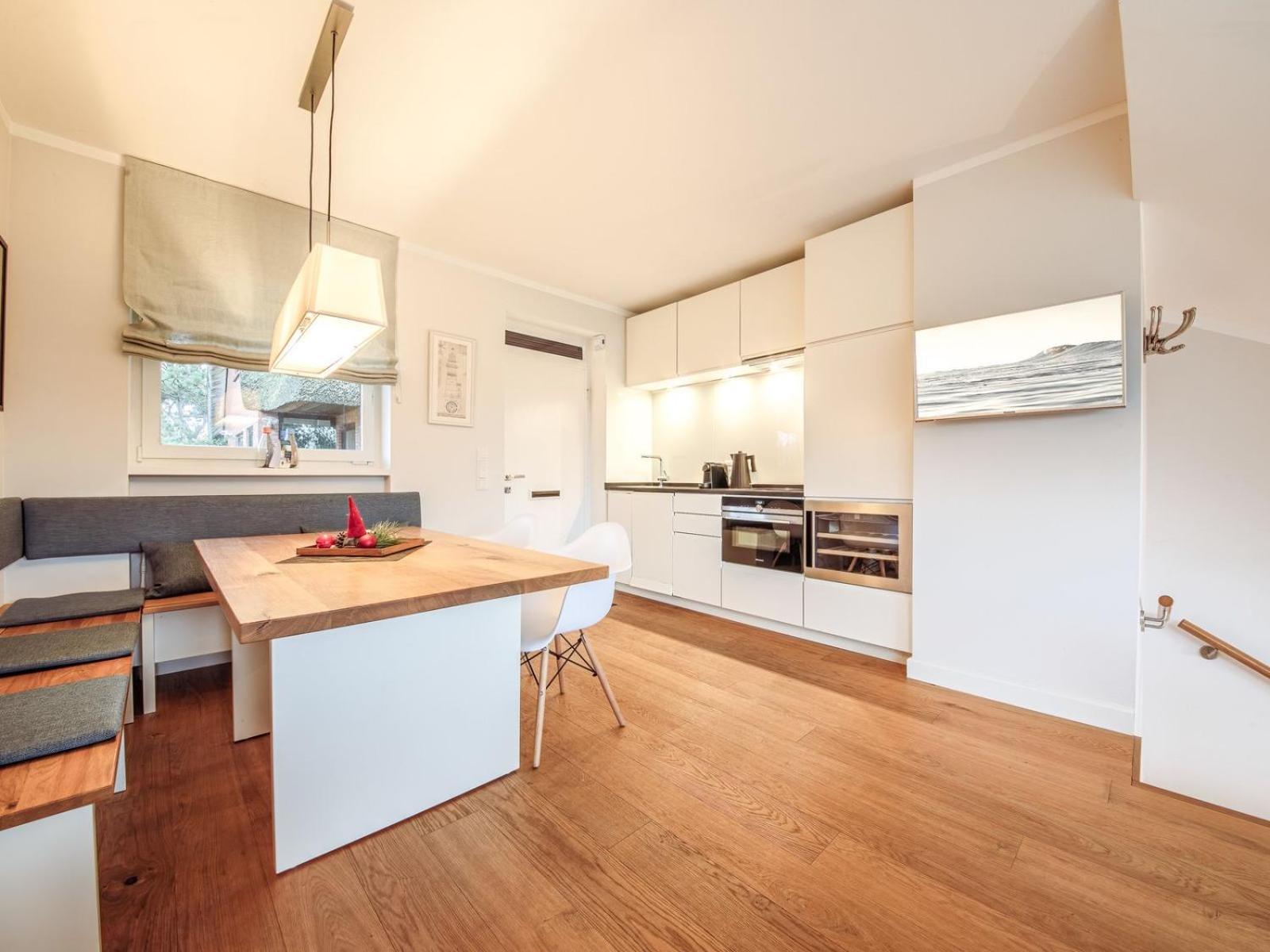 Two-Bedroom Apartment with Terrace photo 3