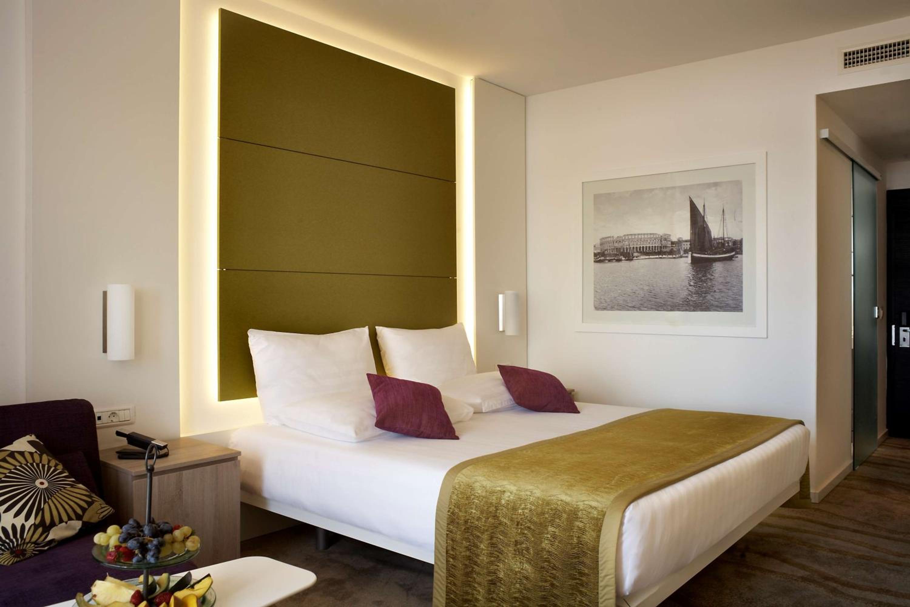 Superior Double or Twin Room with Sea View - Photo 2