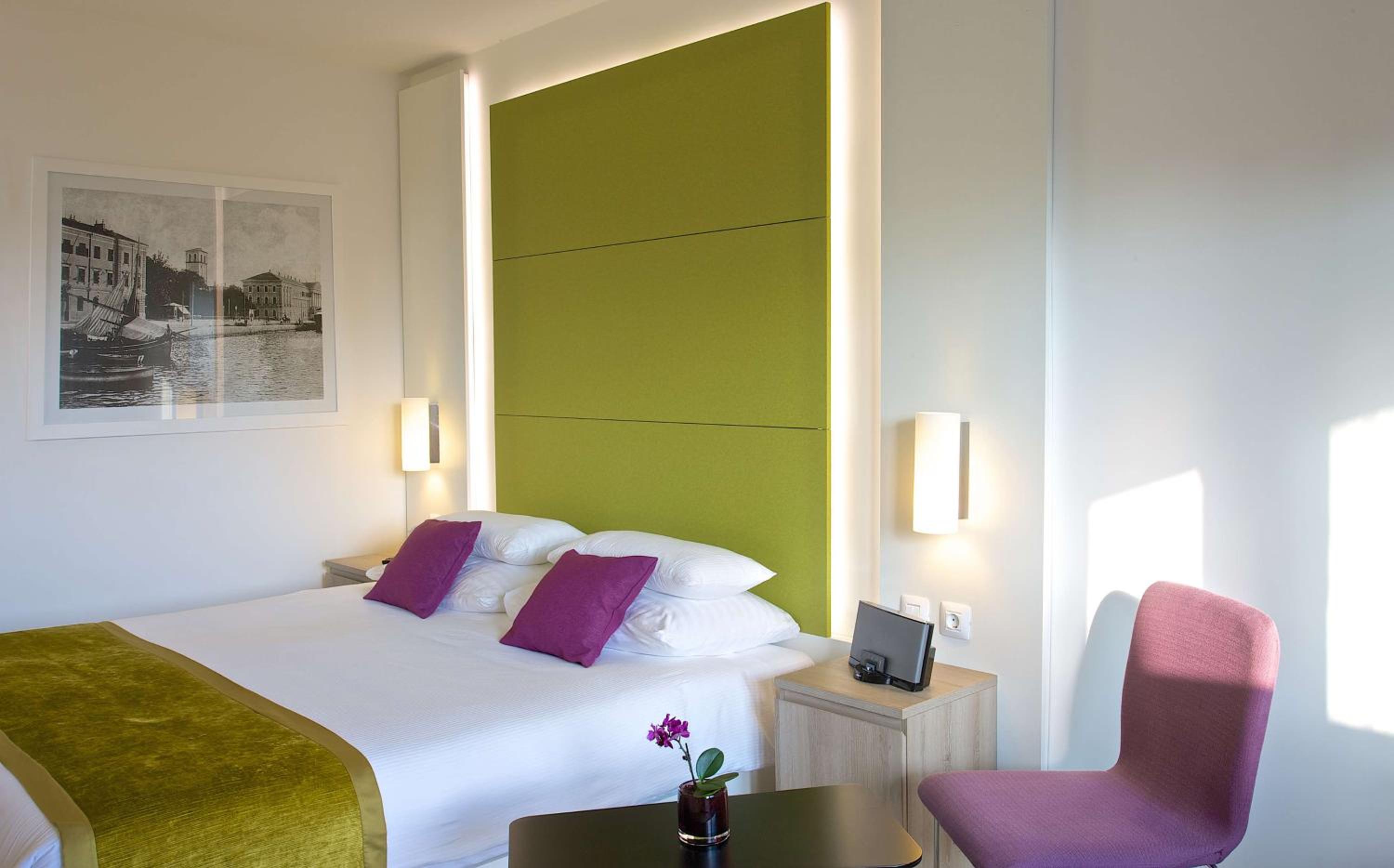 Superior Double or Twin Room with Garden View - Photo 3