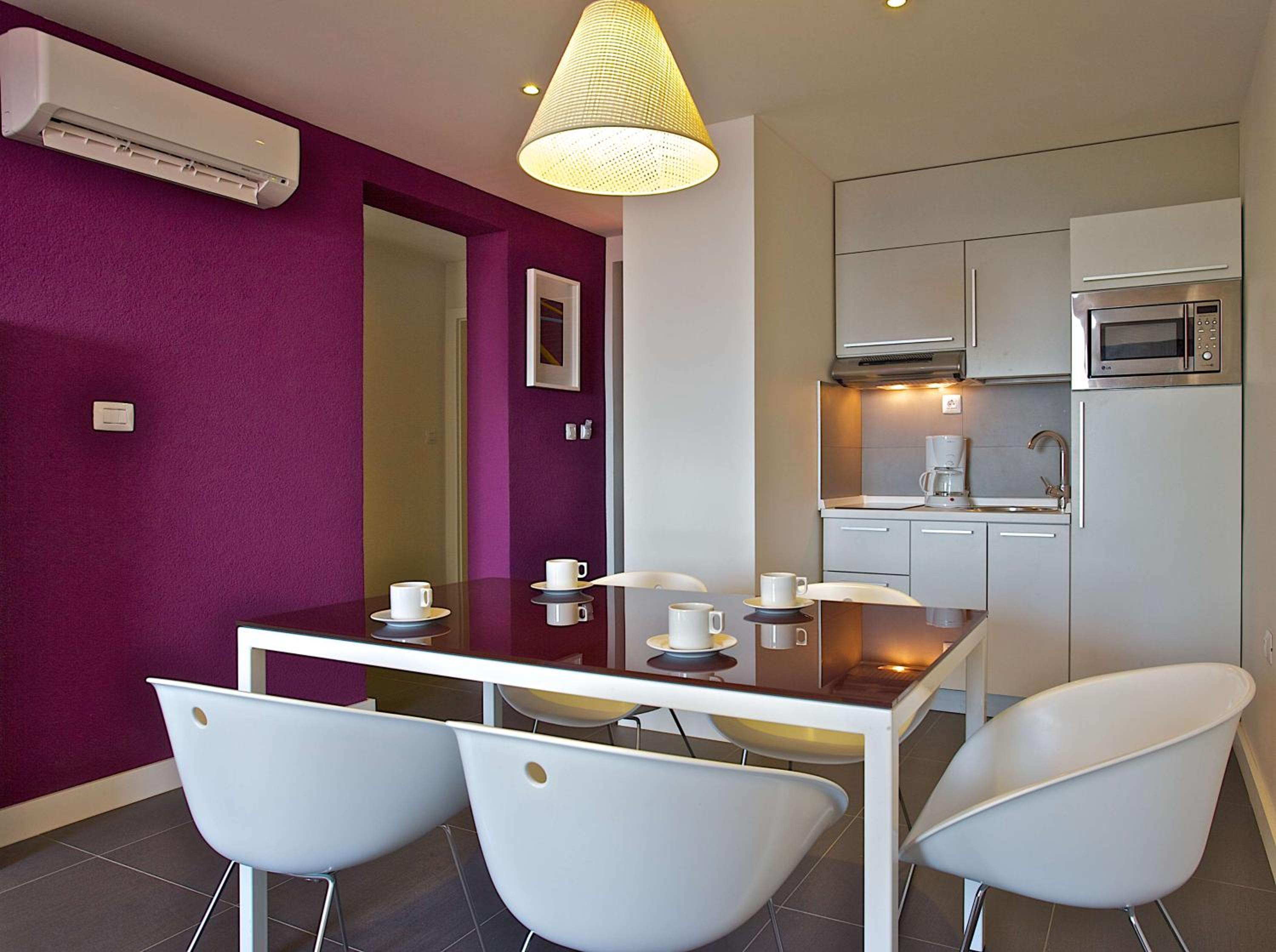 Premium Two-Bedroom Apartment - Sea Side photo 2