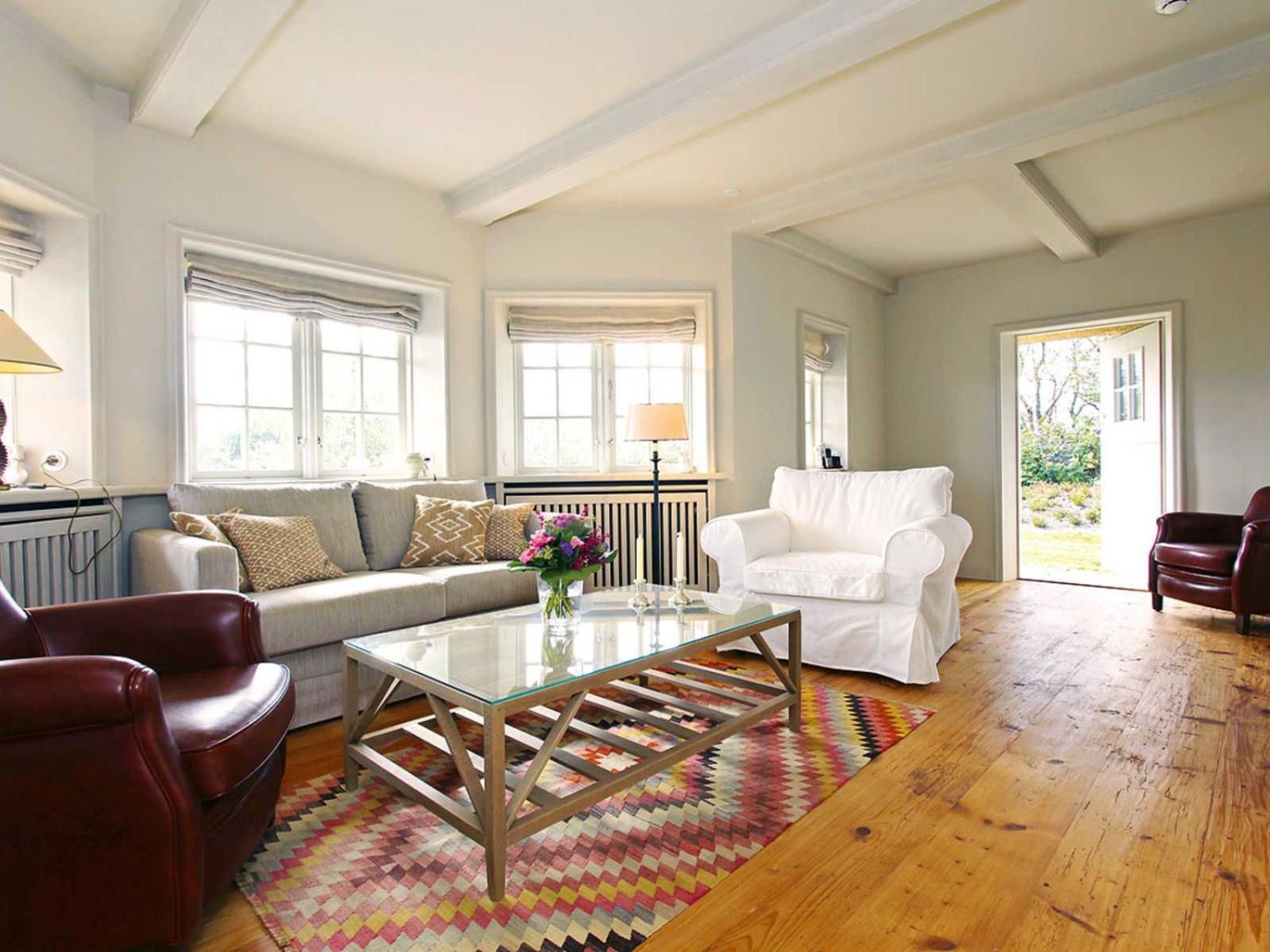 Three-Bedroom Villa photo 1