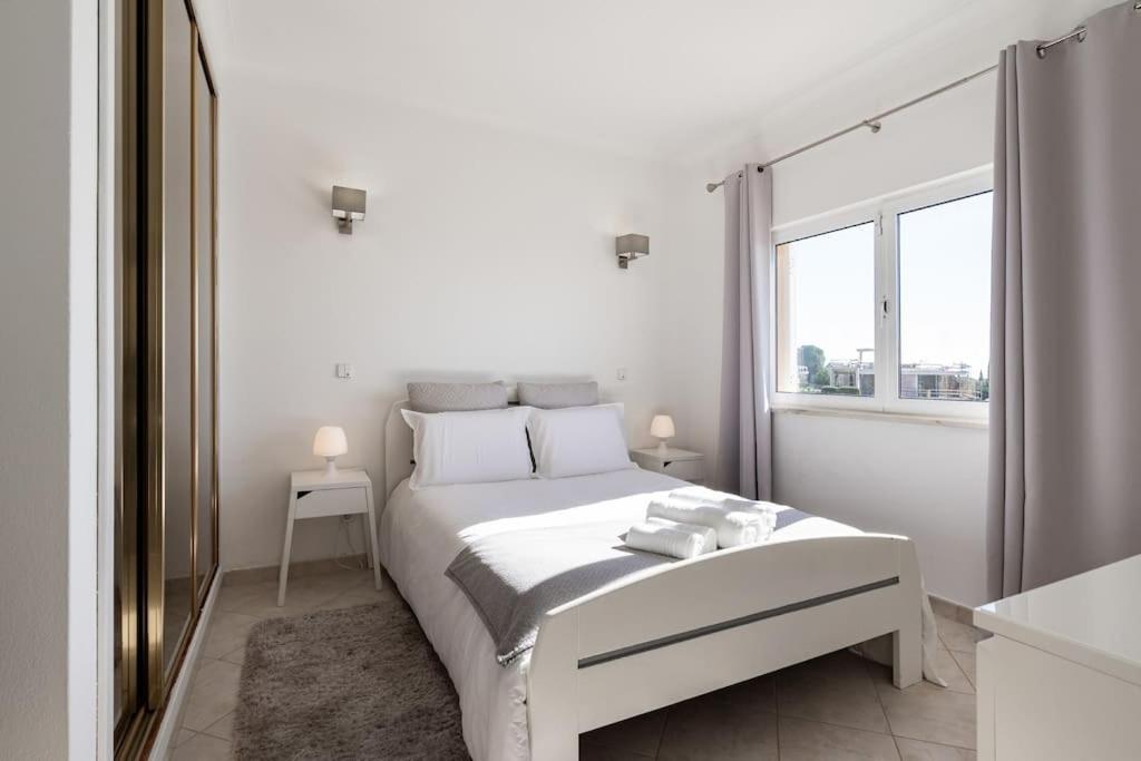Four-Bedroom House photo 1