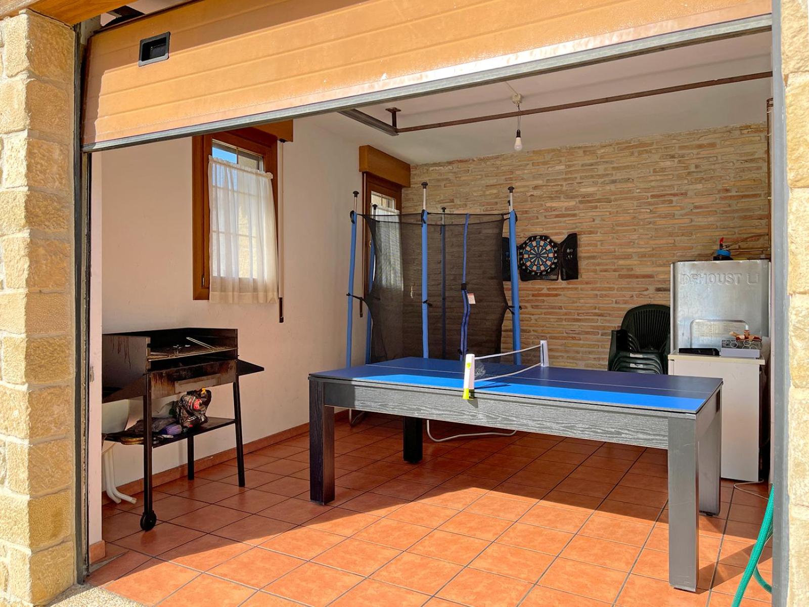Four-Bedroom House photo 3