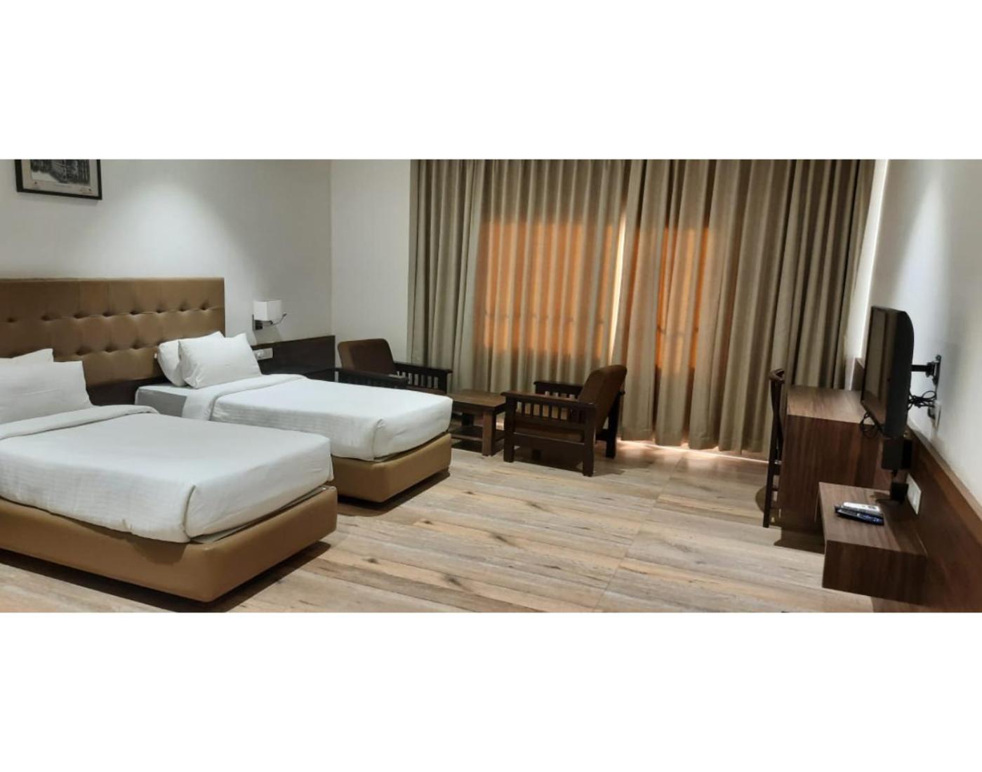 Superior Twin Room - Photo 3