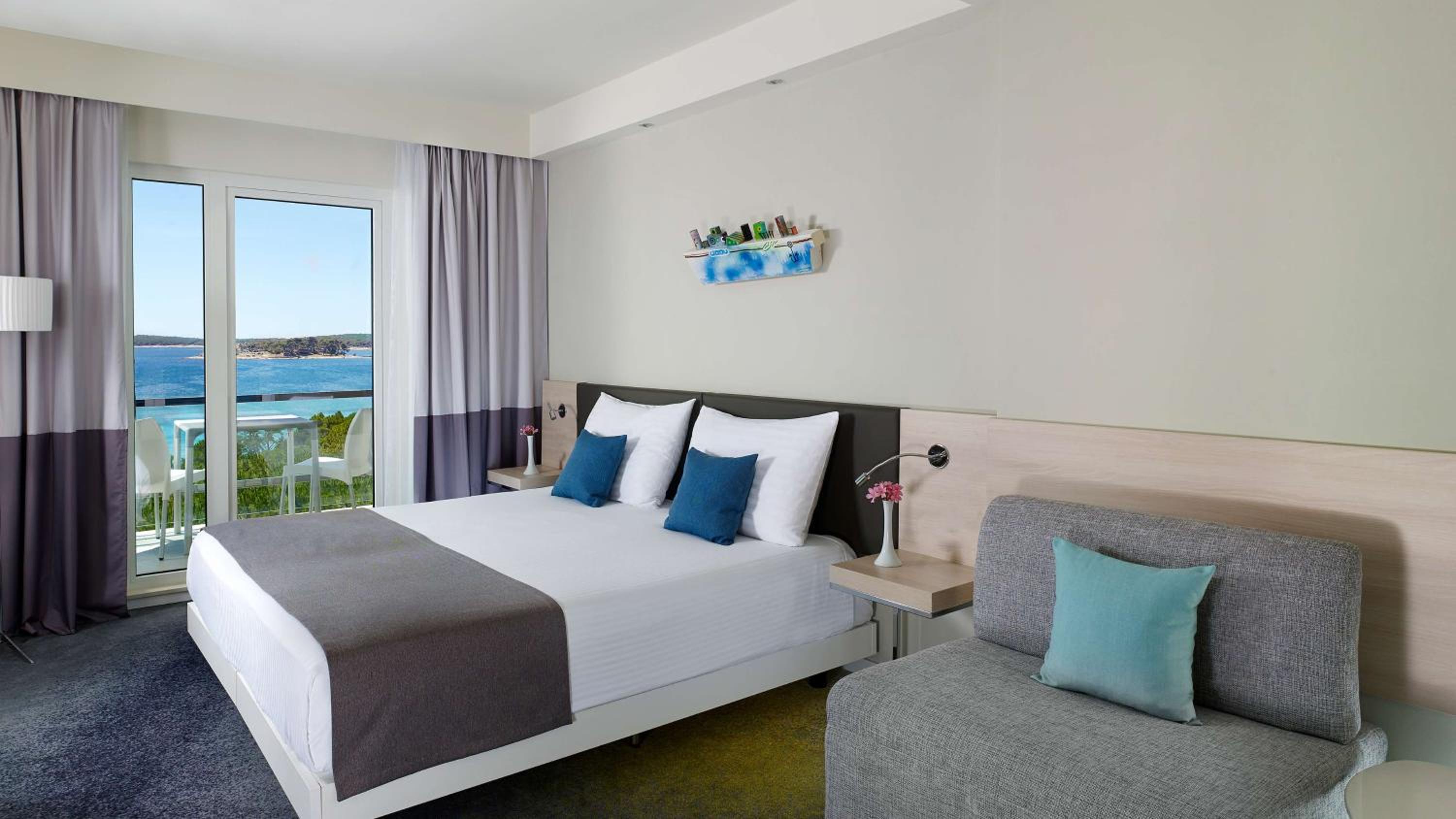 Superior Double or Twin Room with Balcony - Sea Side - Photo 1