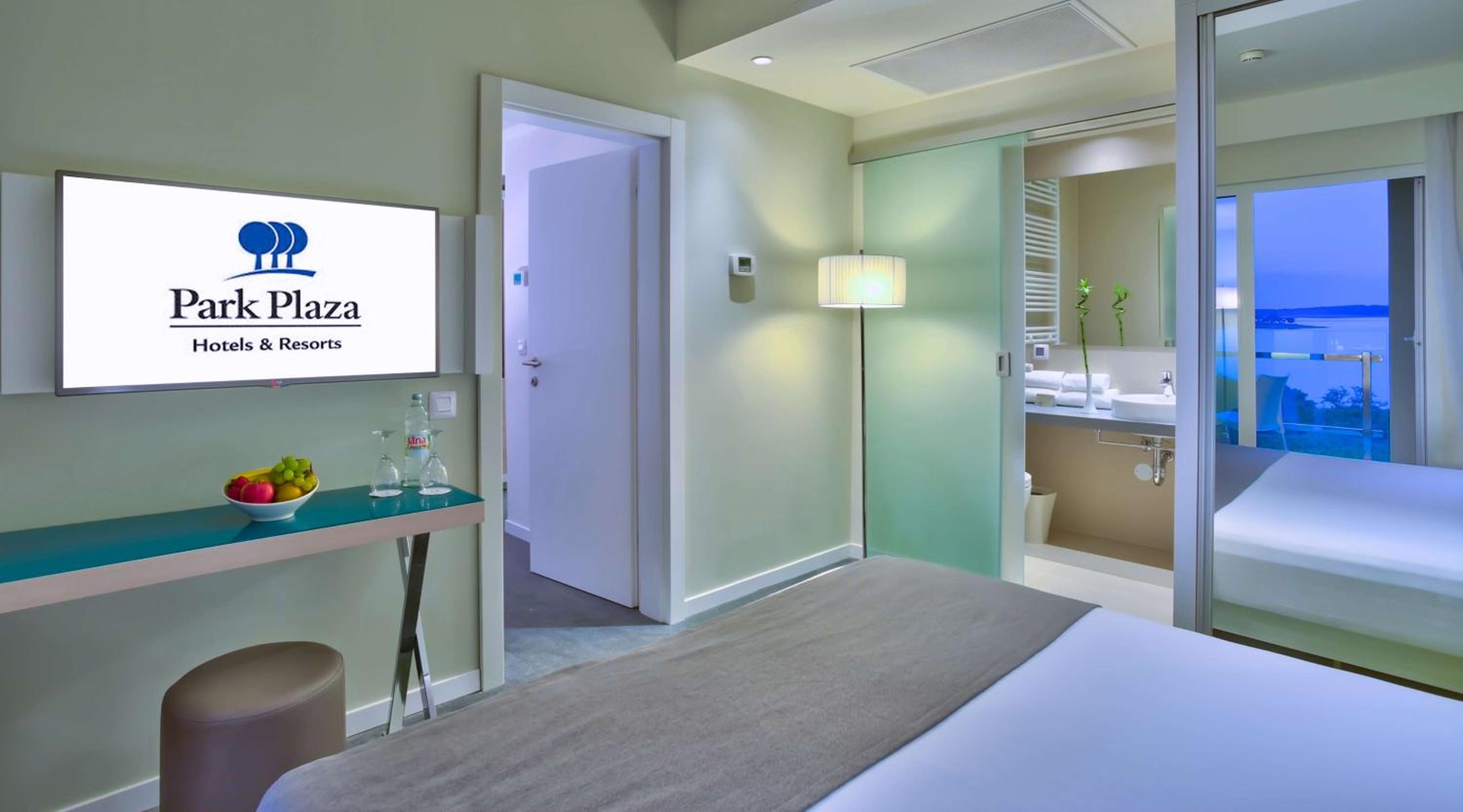 Standard Double or Twin Room - Photo 5