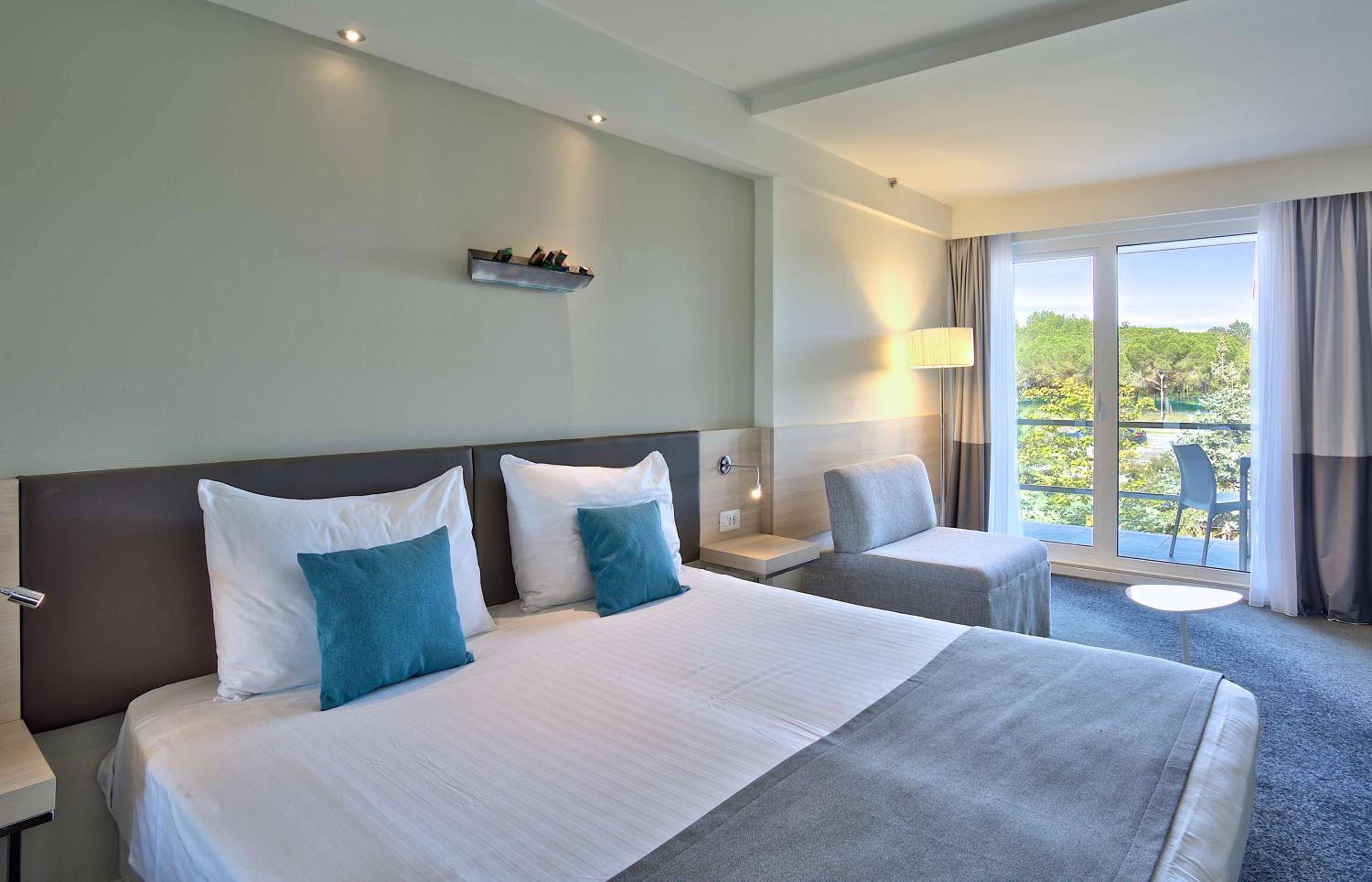 Superior Double or Twin Room - Photo 4