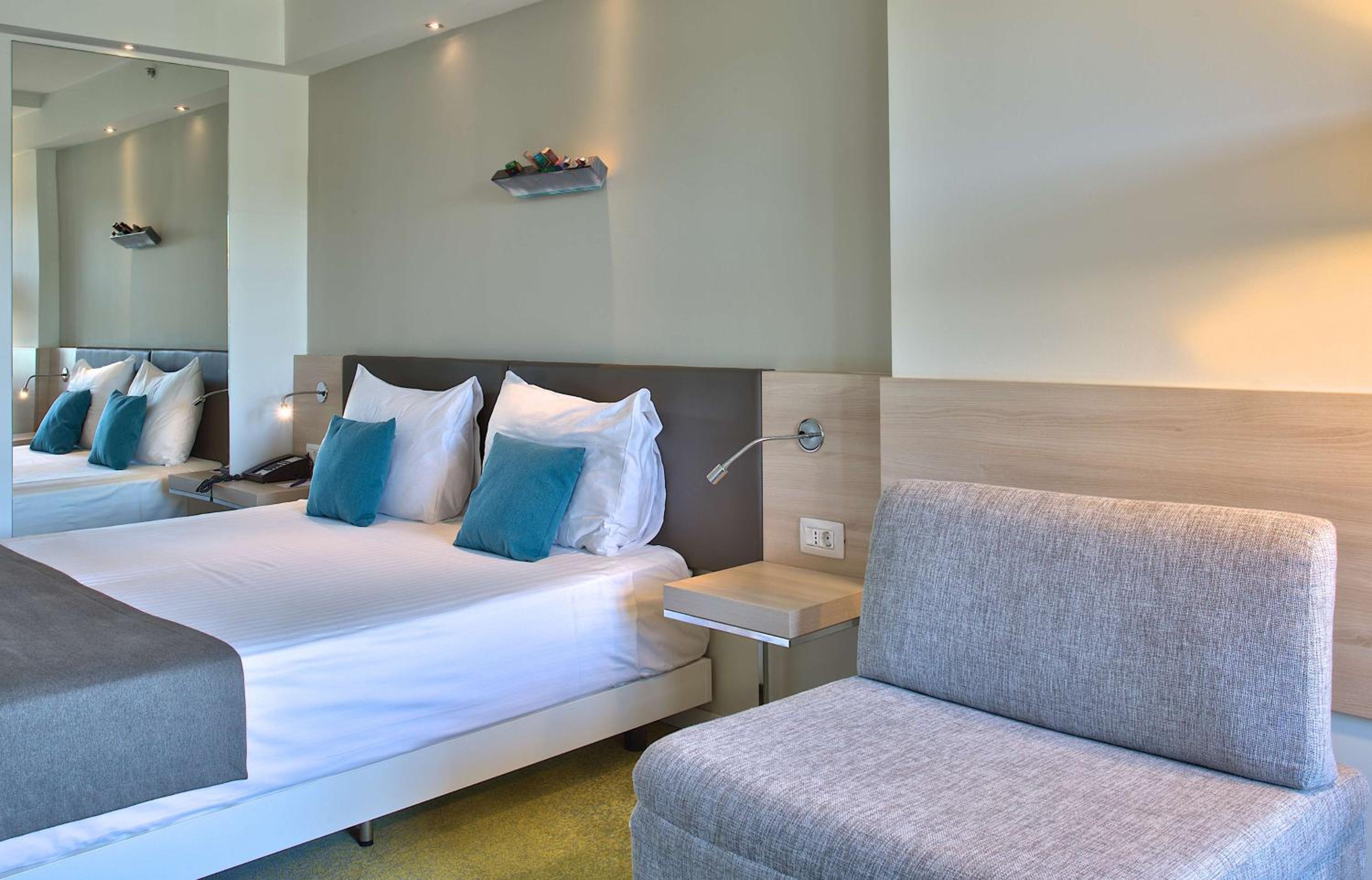 Superior Double or Twin Room - Photo 5