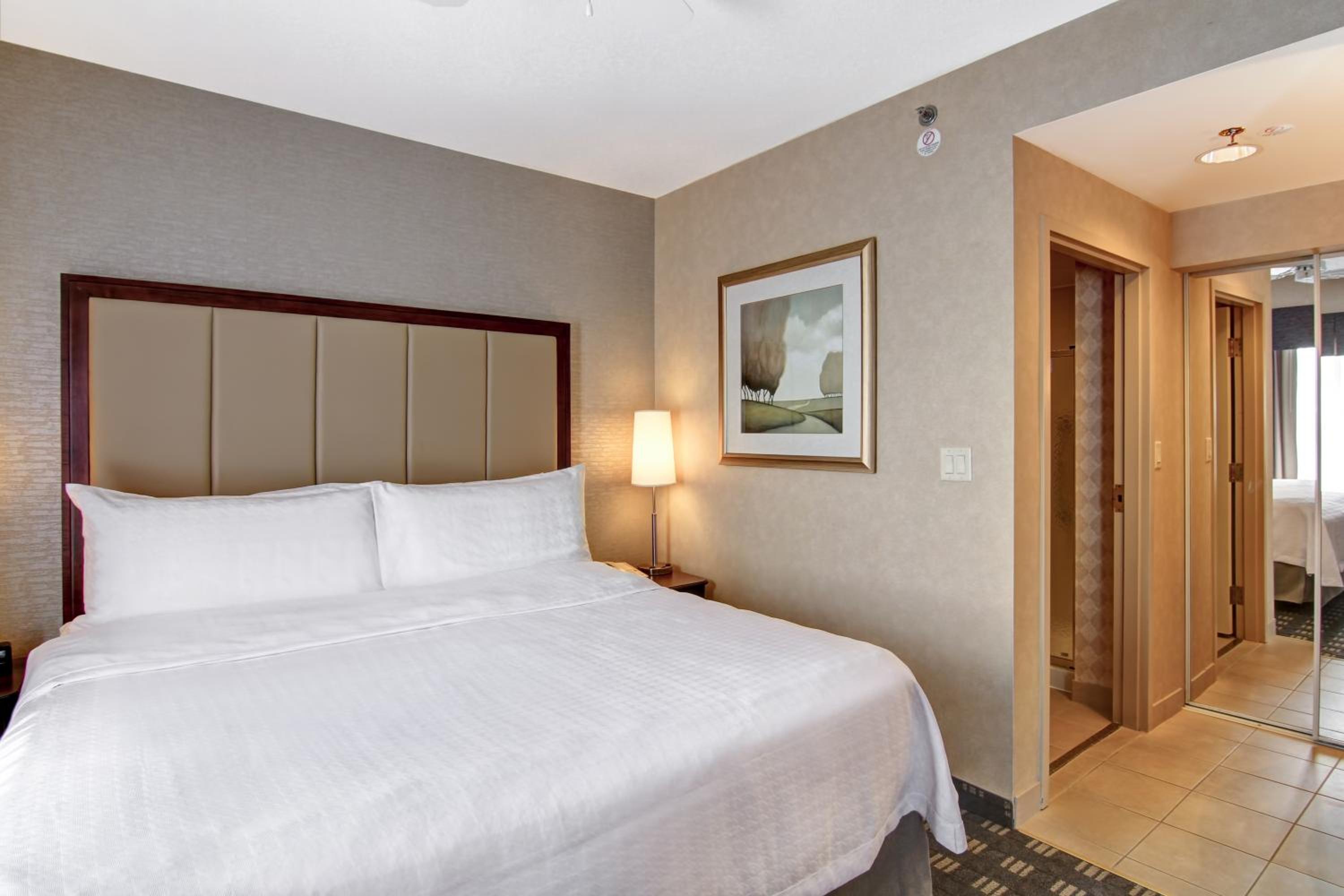King Studio Suite - Non-Smoking - Photo 1
