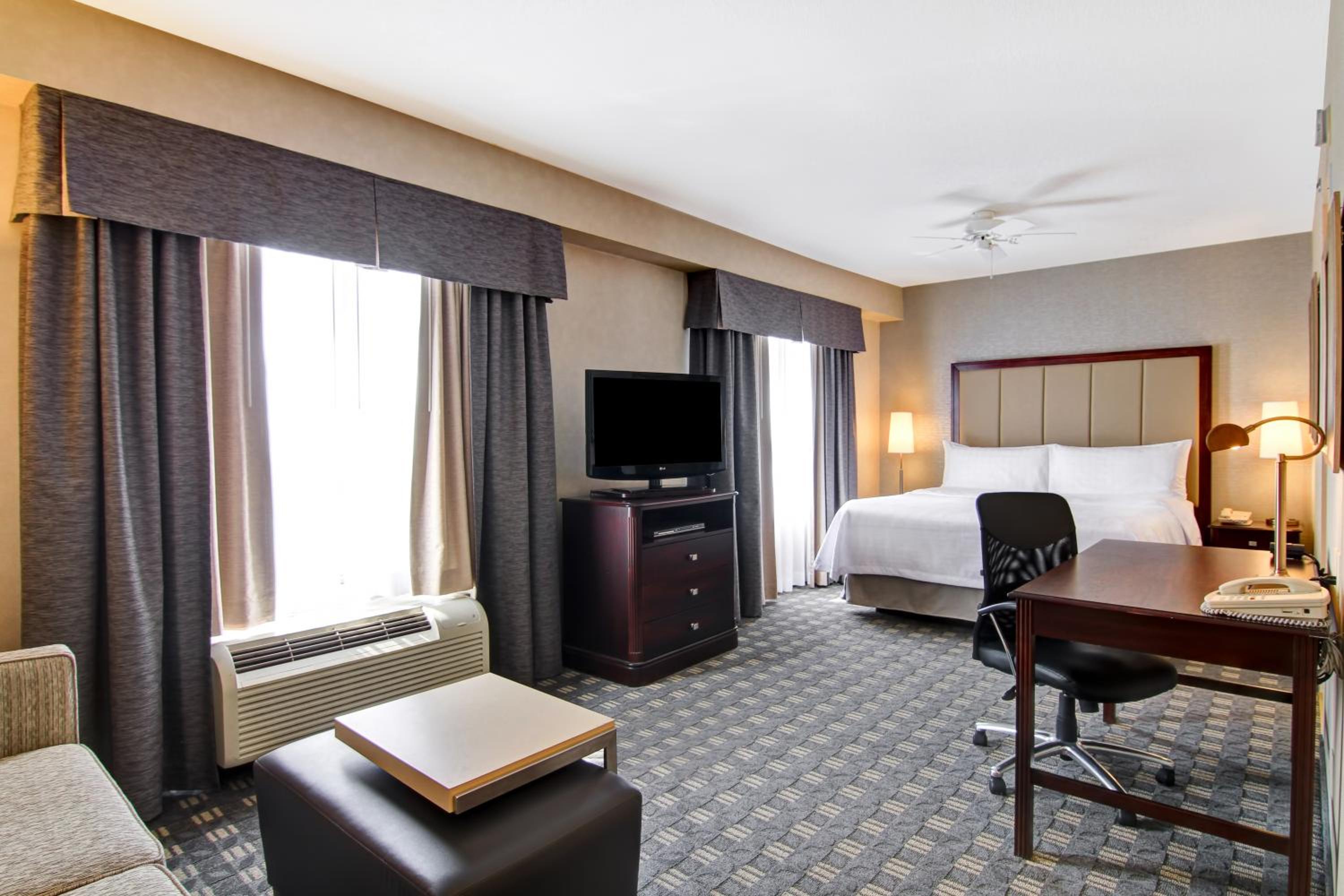 King Studio Suite - Non-Smoking - Photo 4