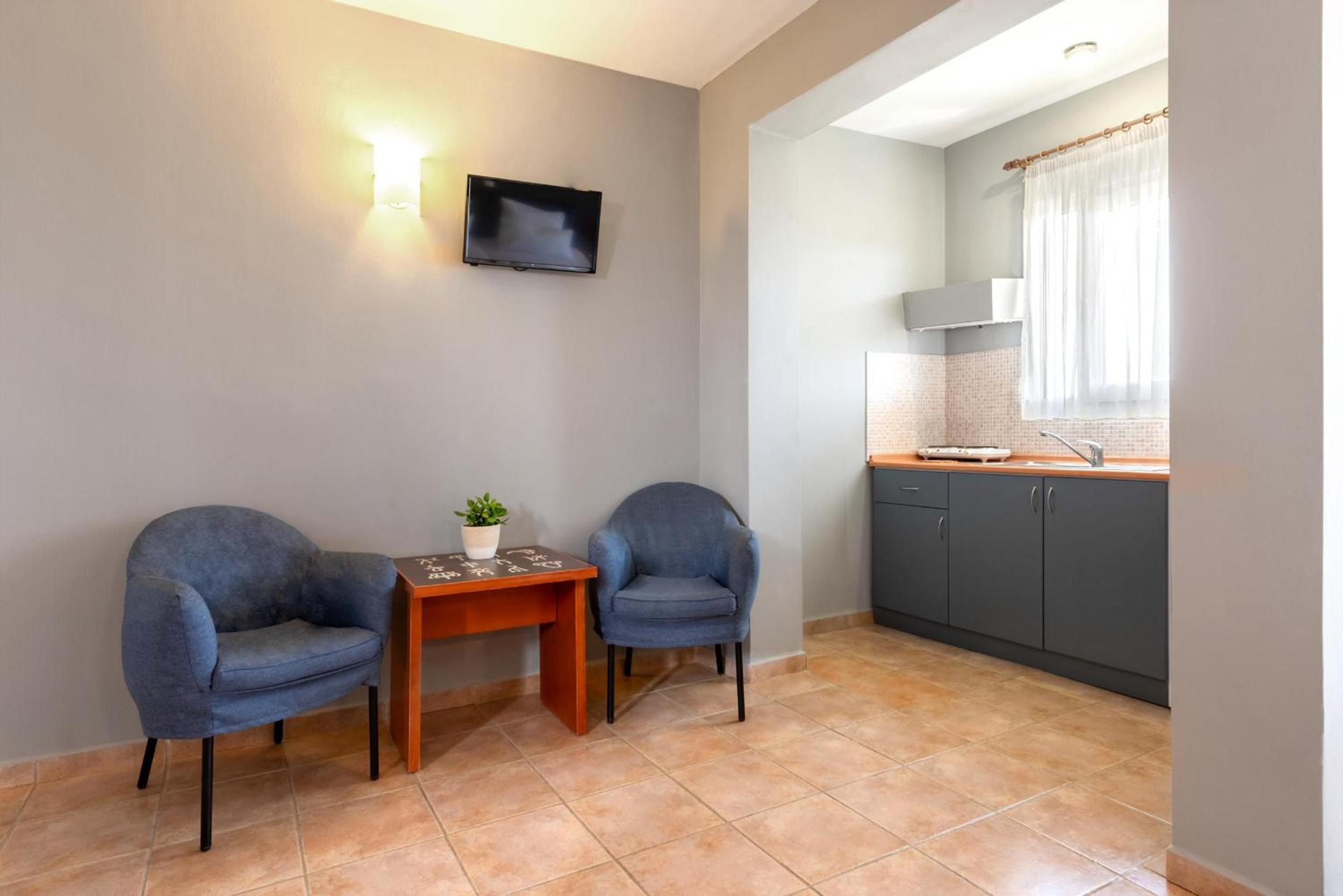 Comfort Room - 2nd Floor with Panoramic View photo 3