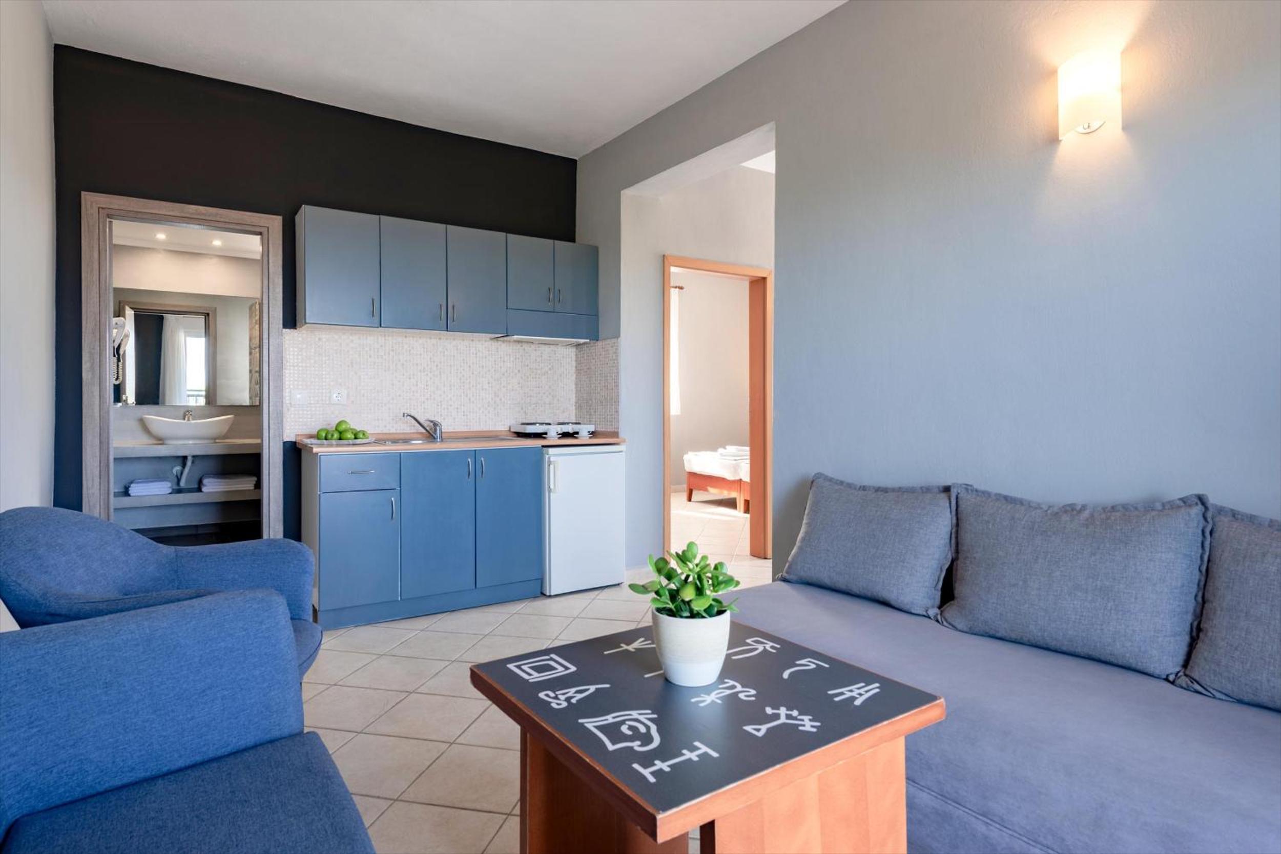 Two-Bedroom Panorama Apartment photo 2