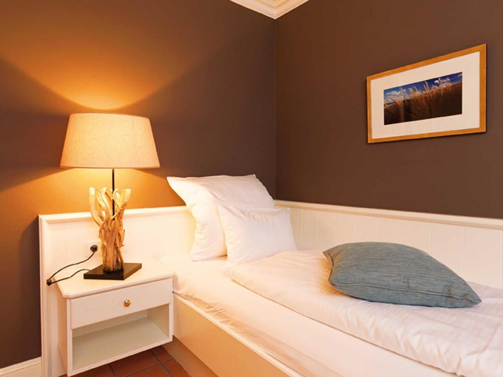 Four-Bedroom House photo 2