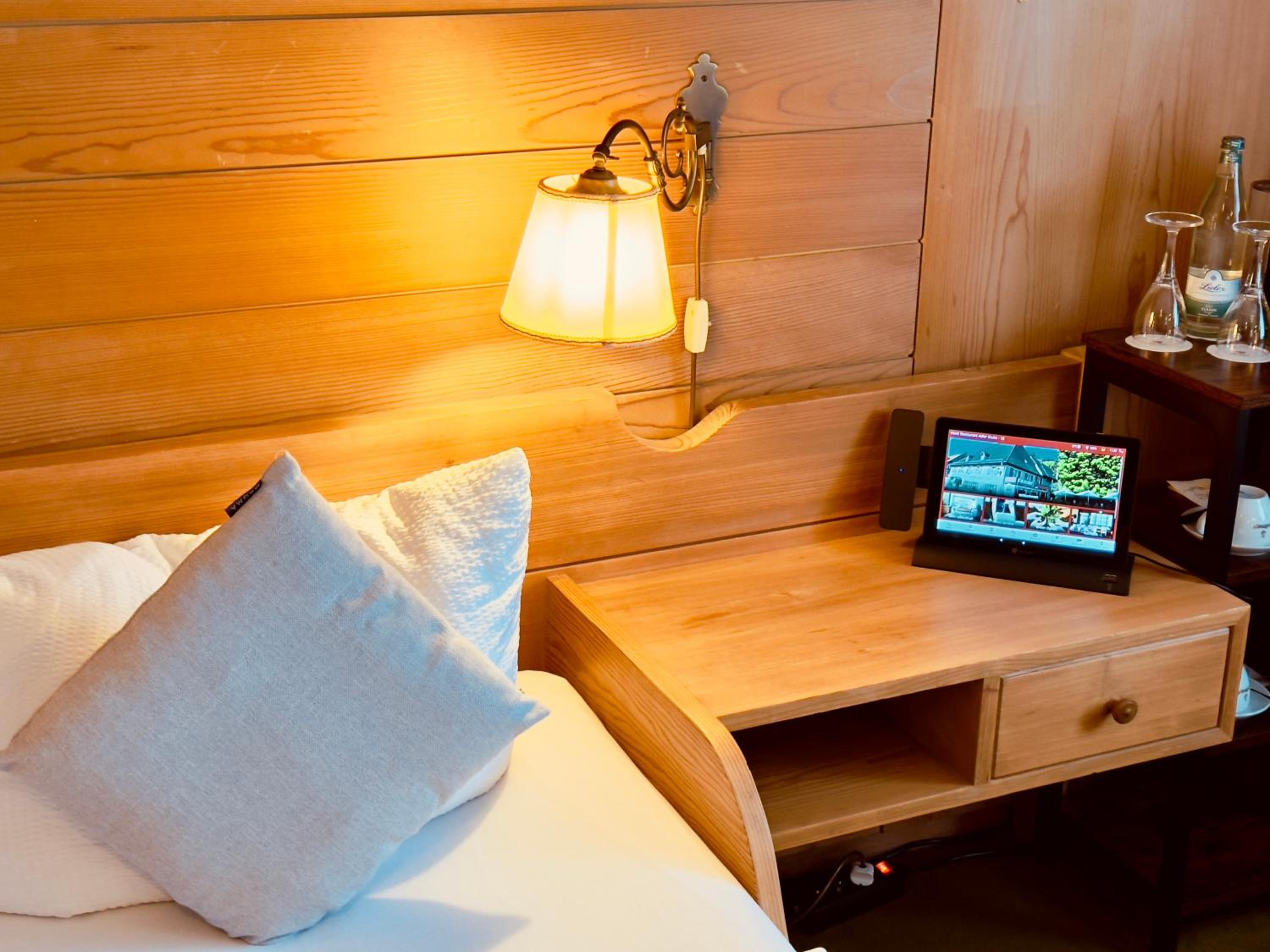 Double Room with Balcony - Photo 3