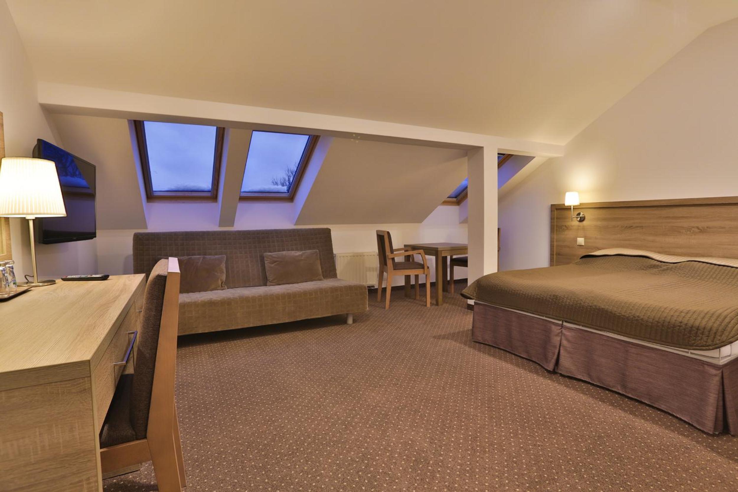 Double or Twin Room - Photo 2