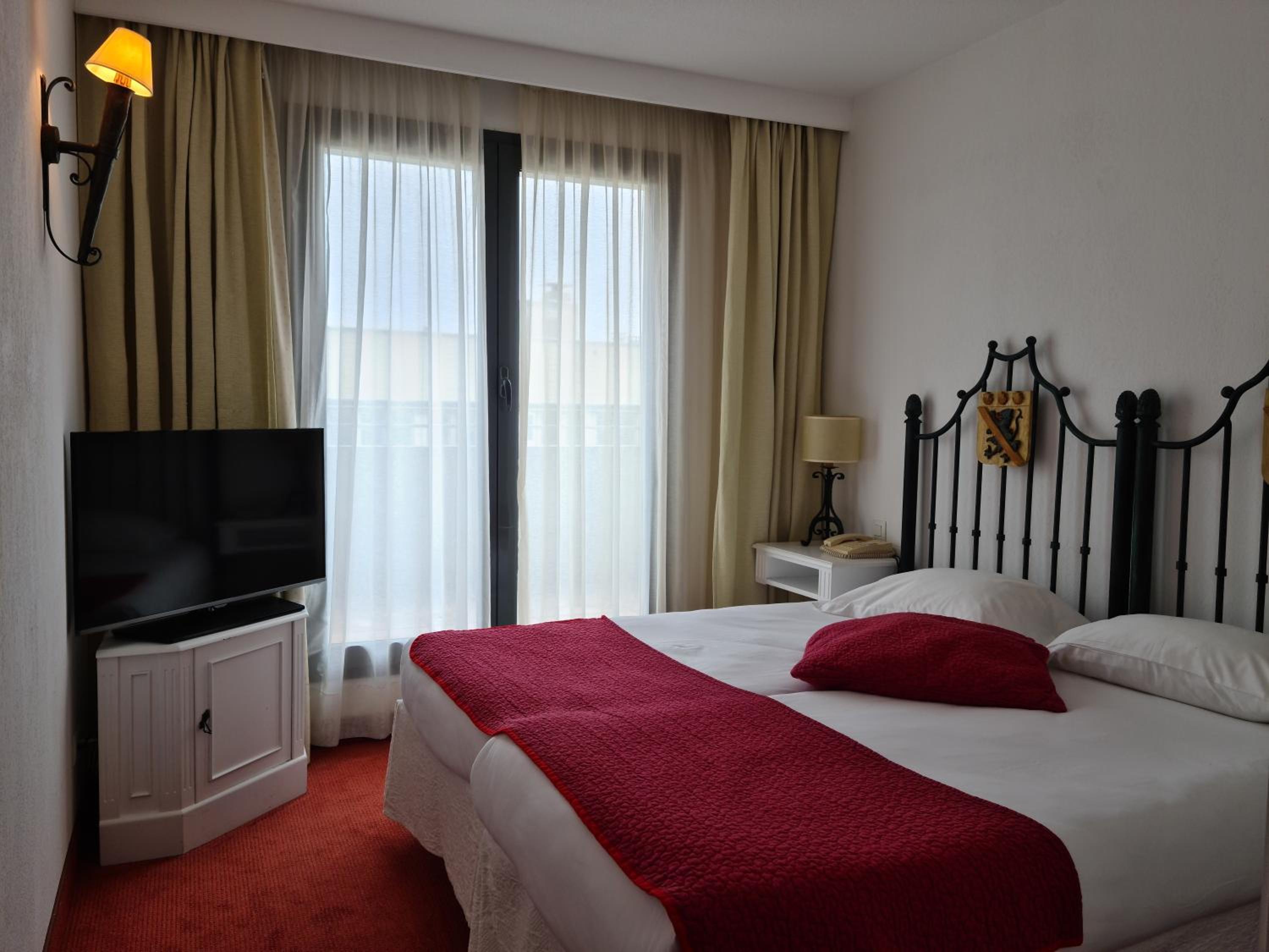 Triple Room with Garden View