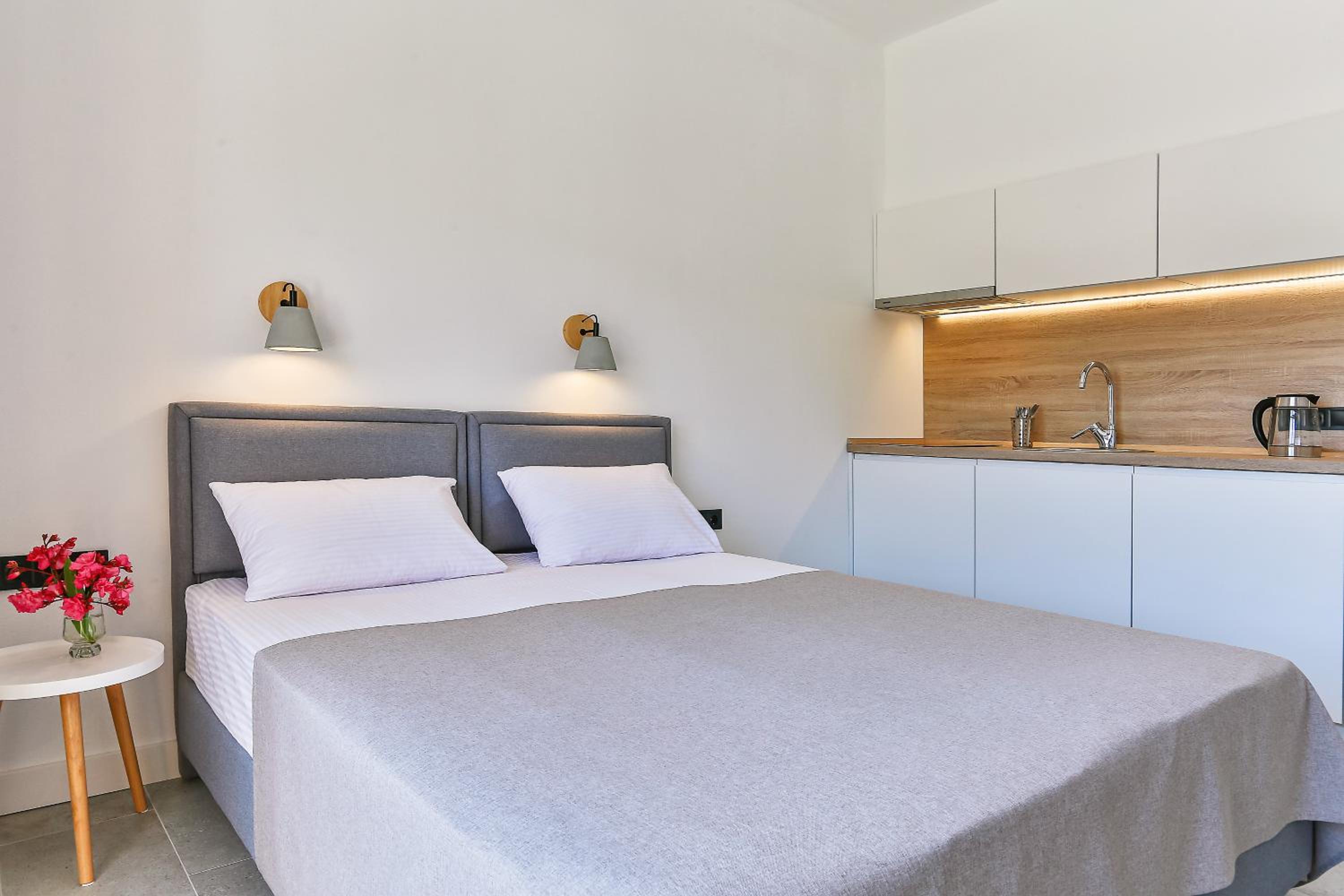 Double or Twin Room with Side Sea View photo 1