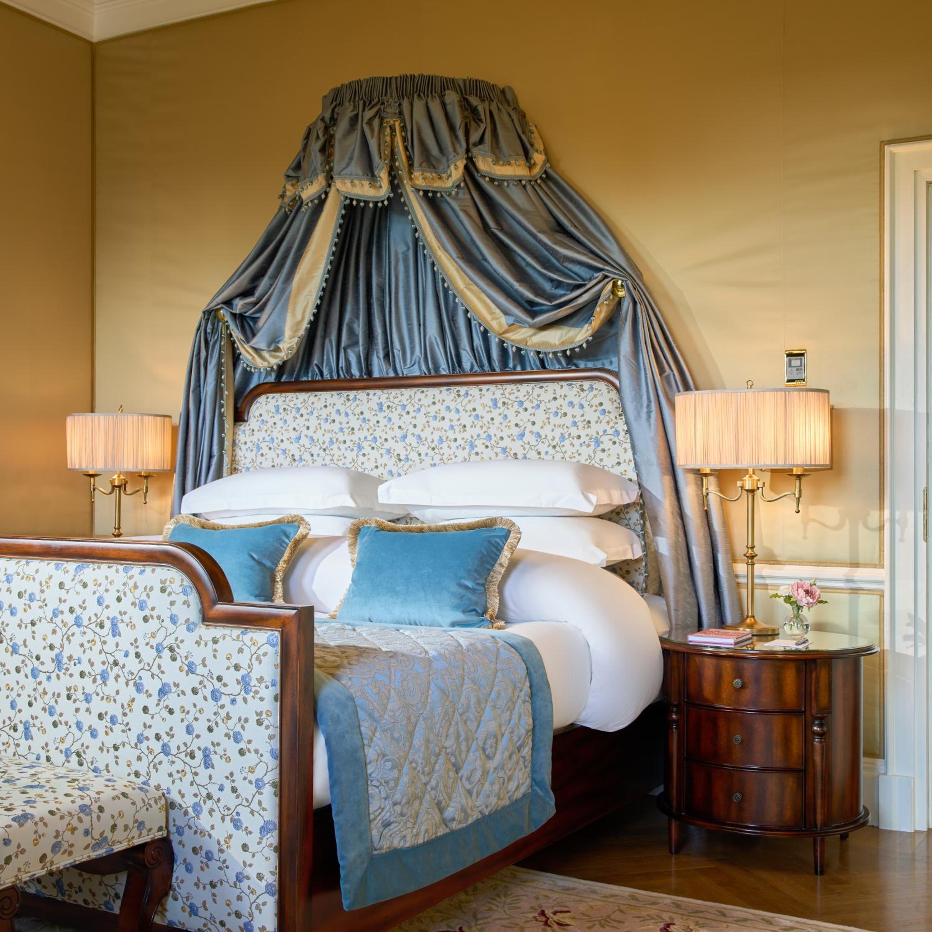 Manor House Grand Suite photo 1