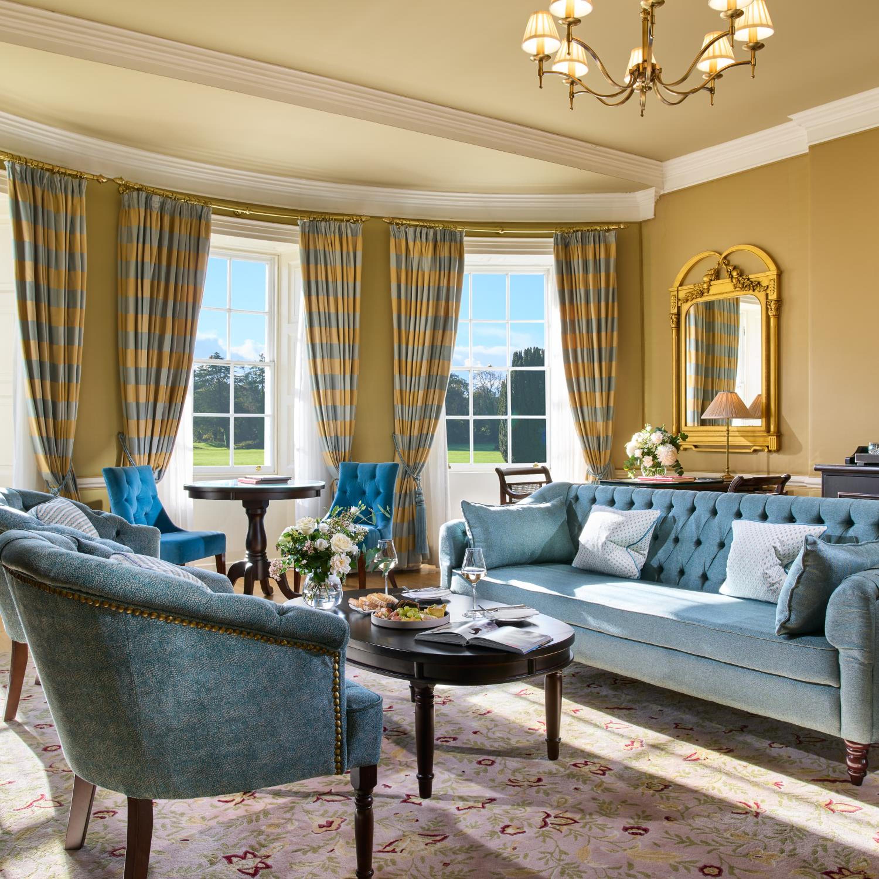 Manor House Grand Suite photo 3