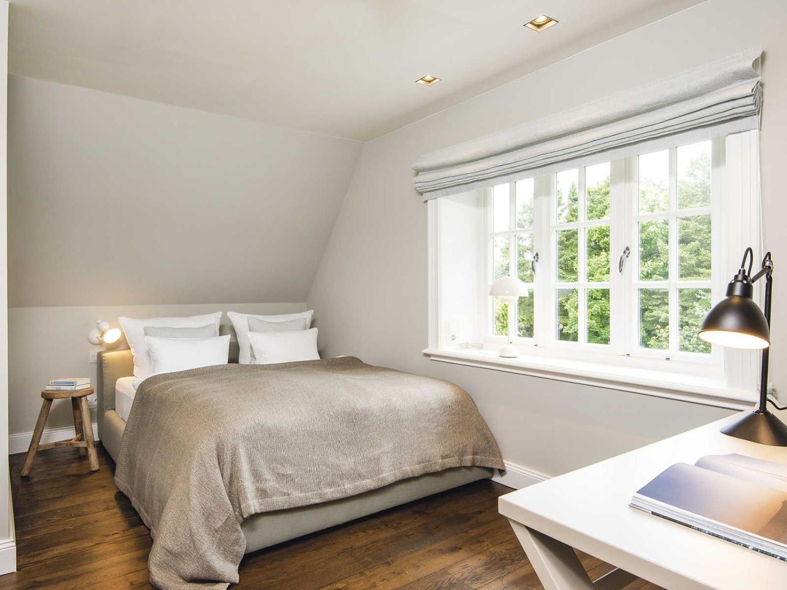 Four-Bedroom House photo 2