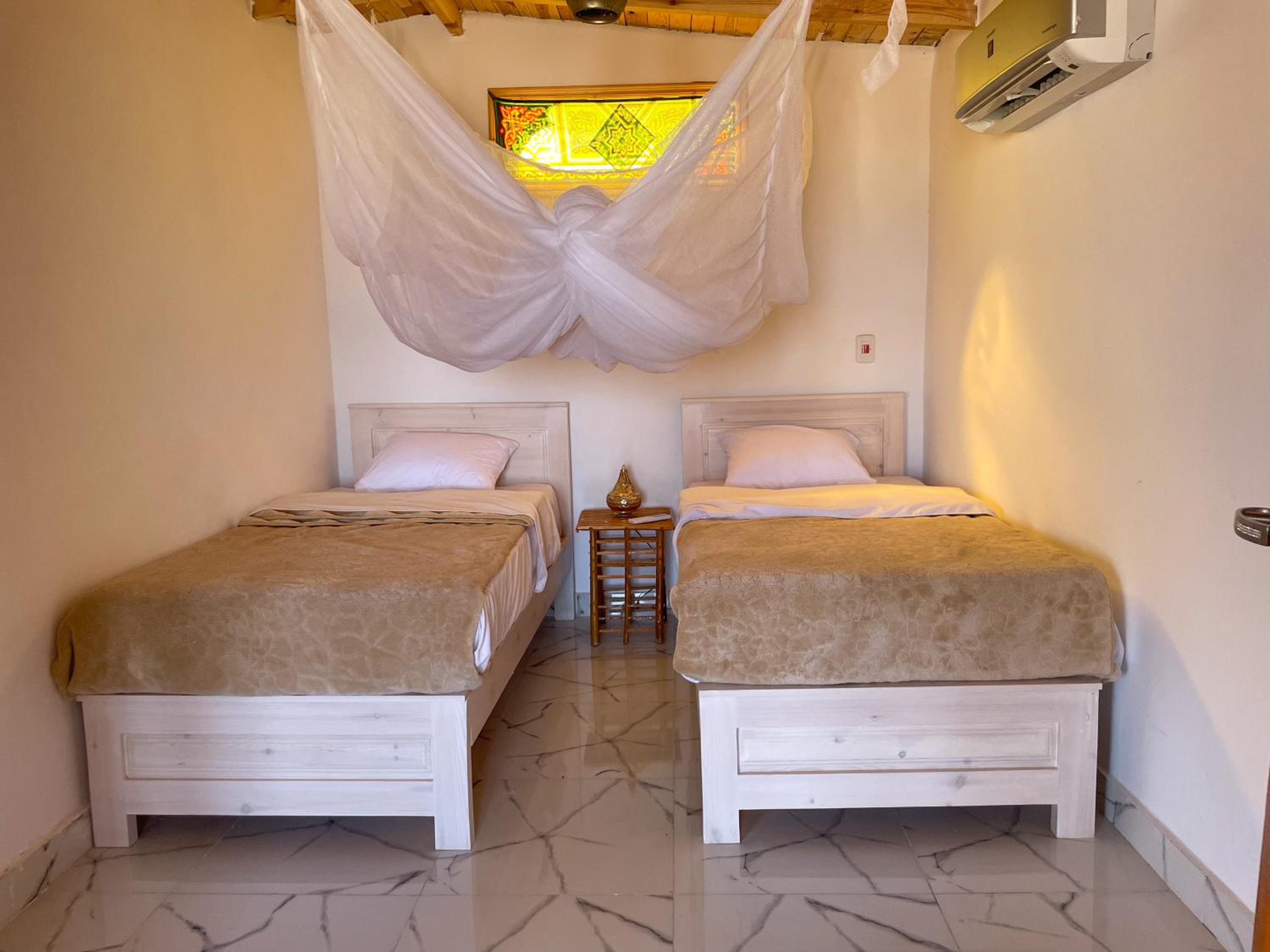 Deluxe Bungalow with Sea View - Photo 6
