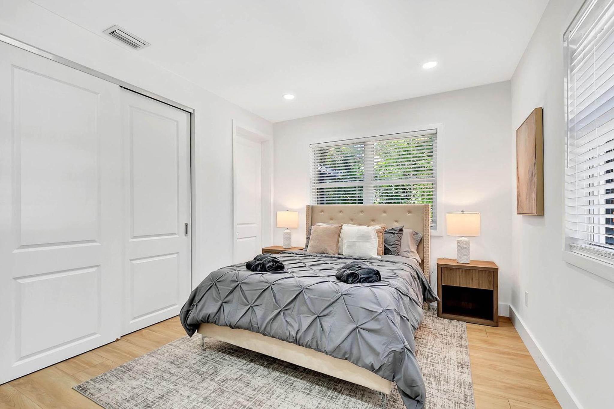 Four-Bedroom House photo 3