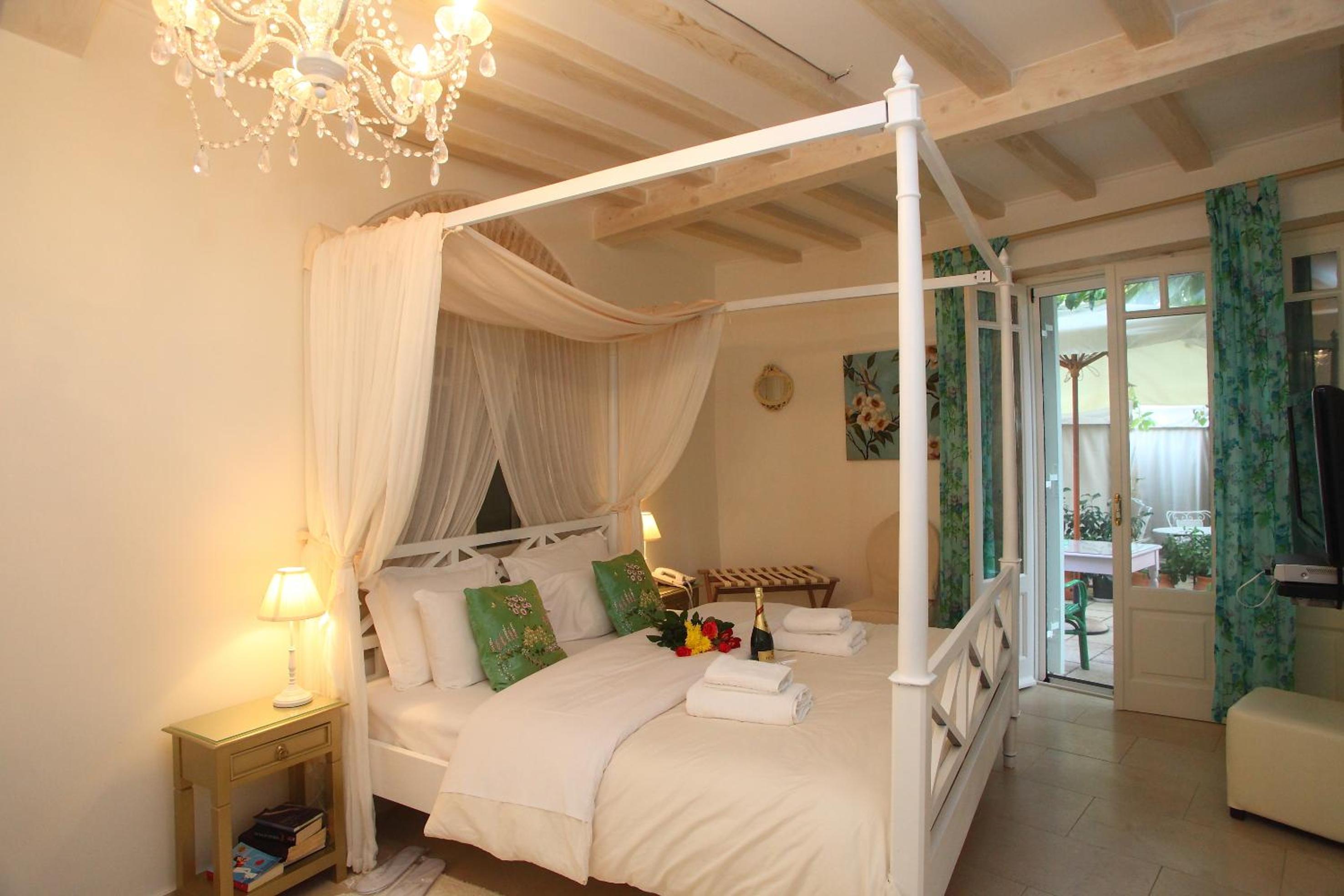 Green Suite