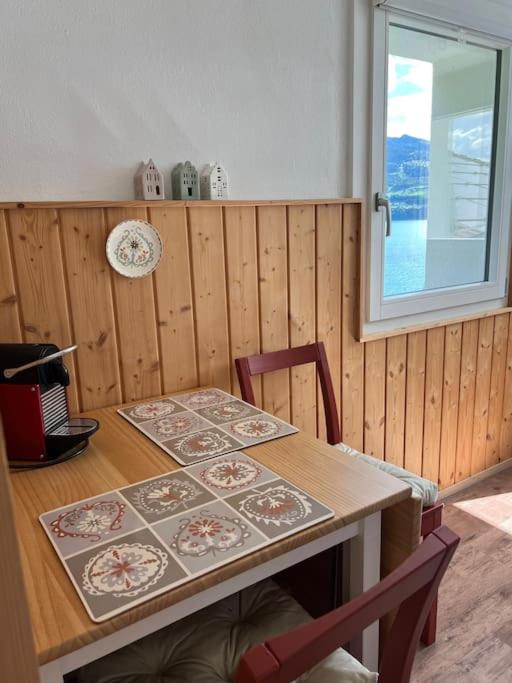 Apartment with Lake View photo 3