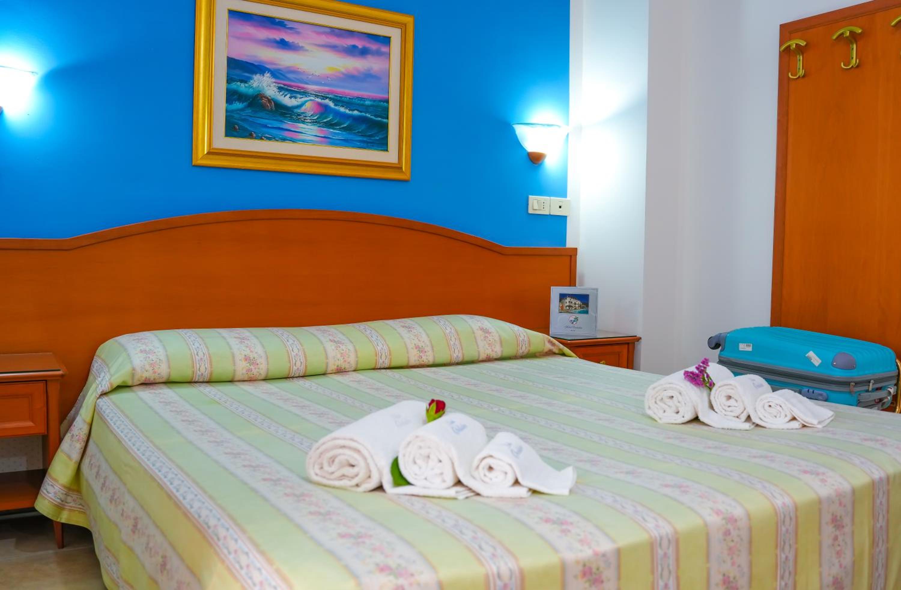 Double Room with Balcony photo 2