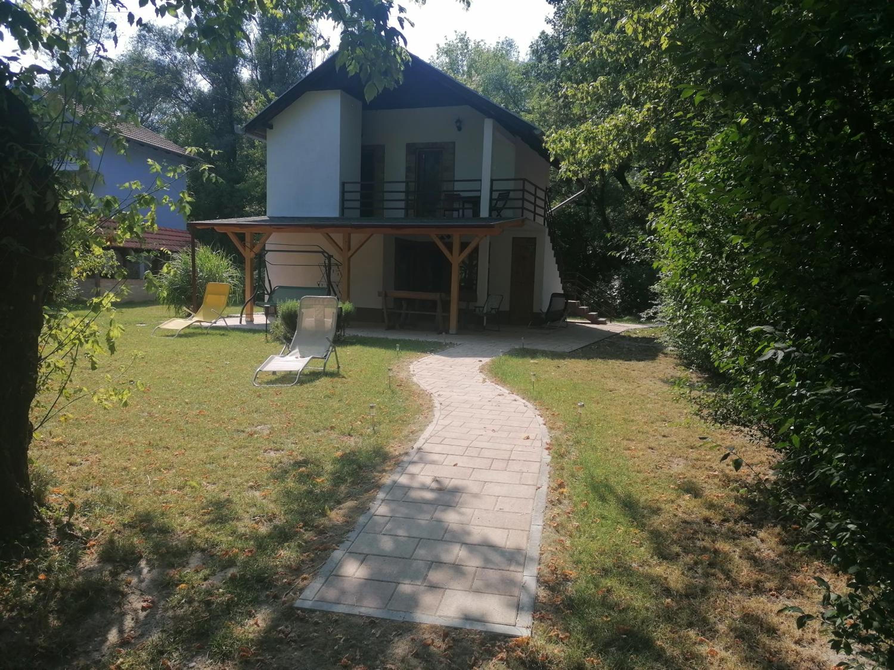 Two-Bedroom House photo 2