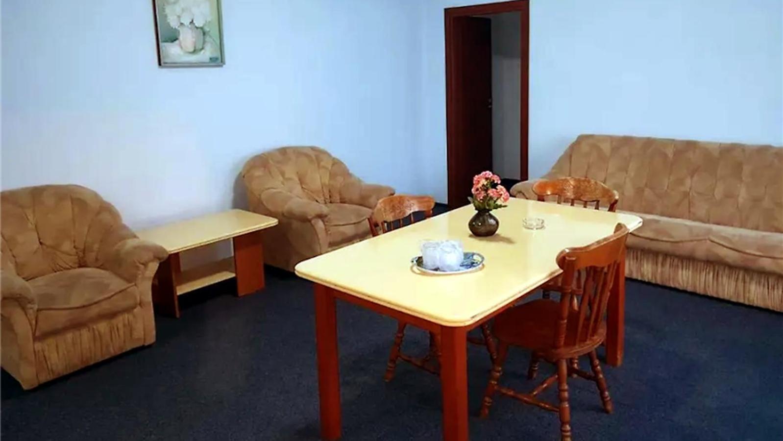 Apartment With Balcony photo 3
