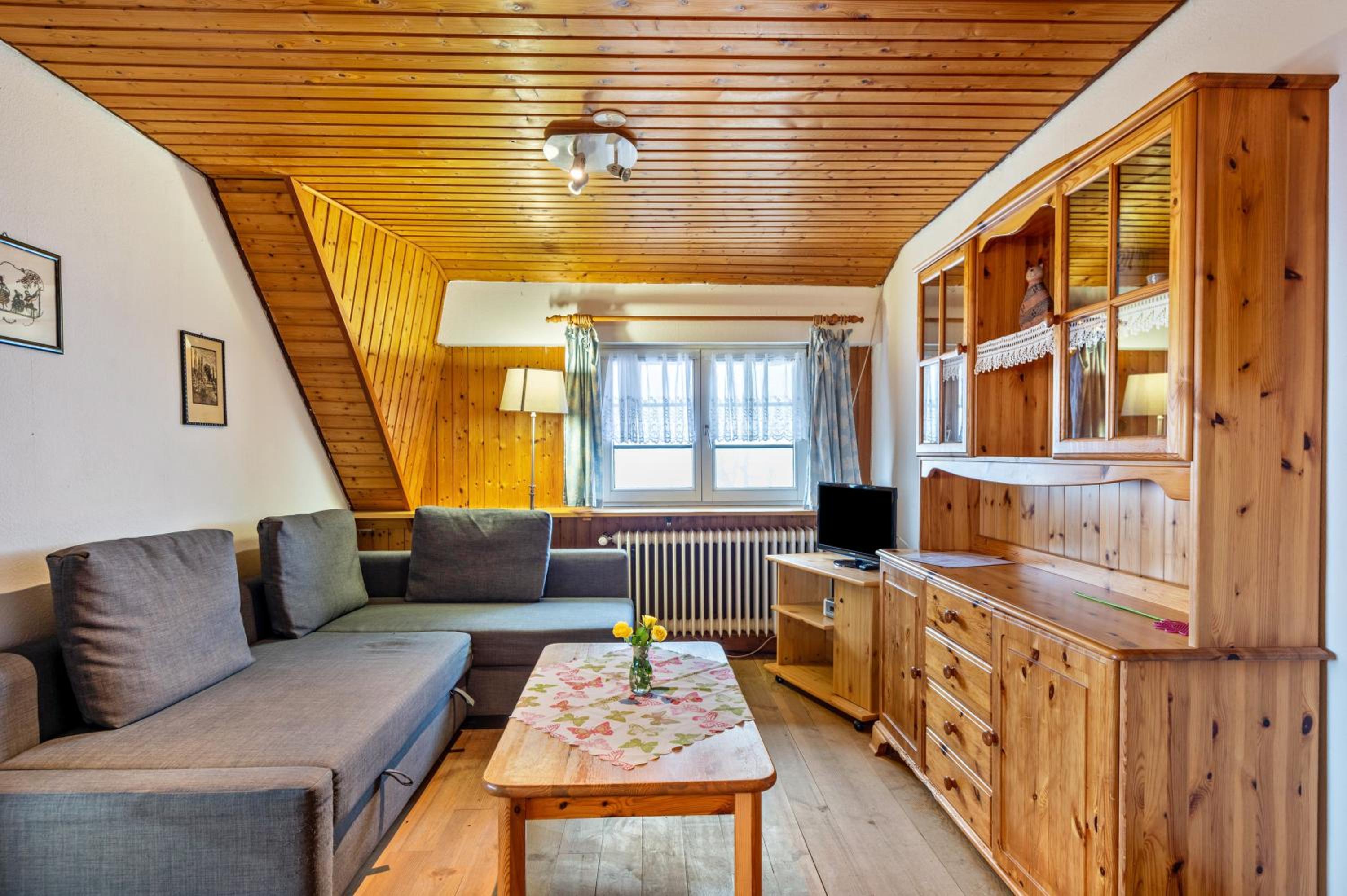 Superior One-Bedroom Apartment with Balcony