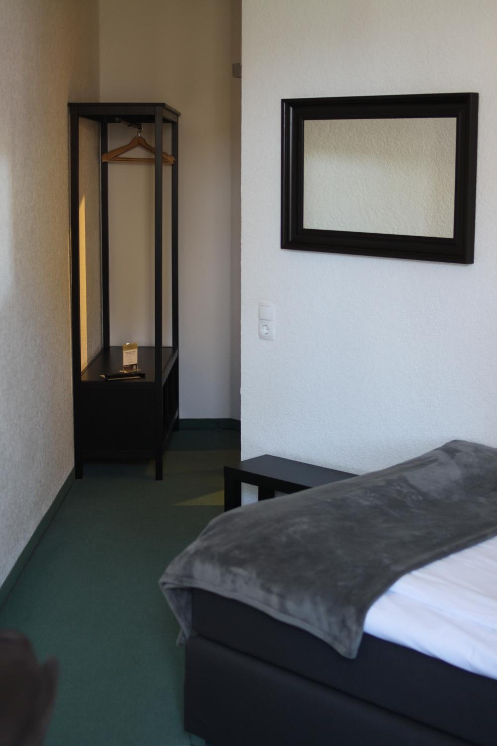 Budget Single Room photo 2