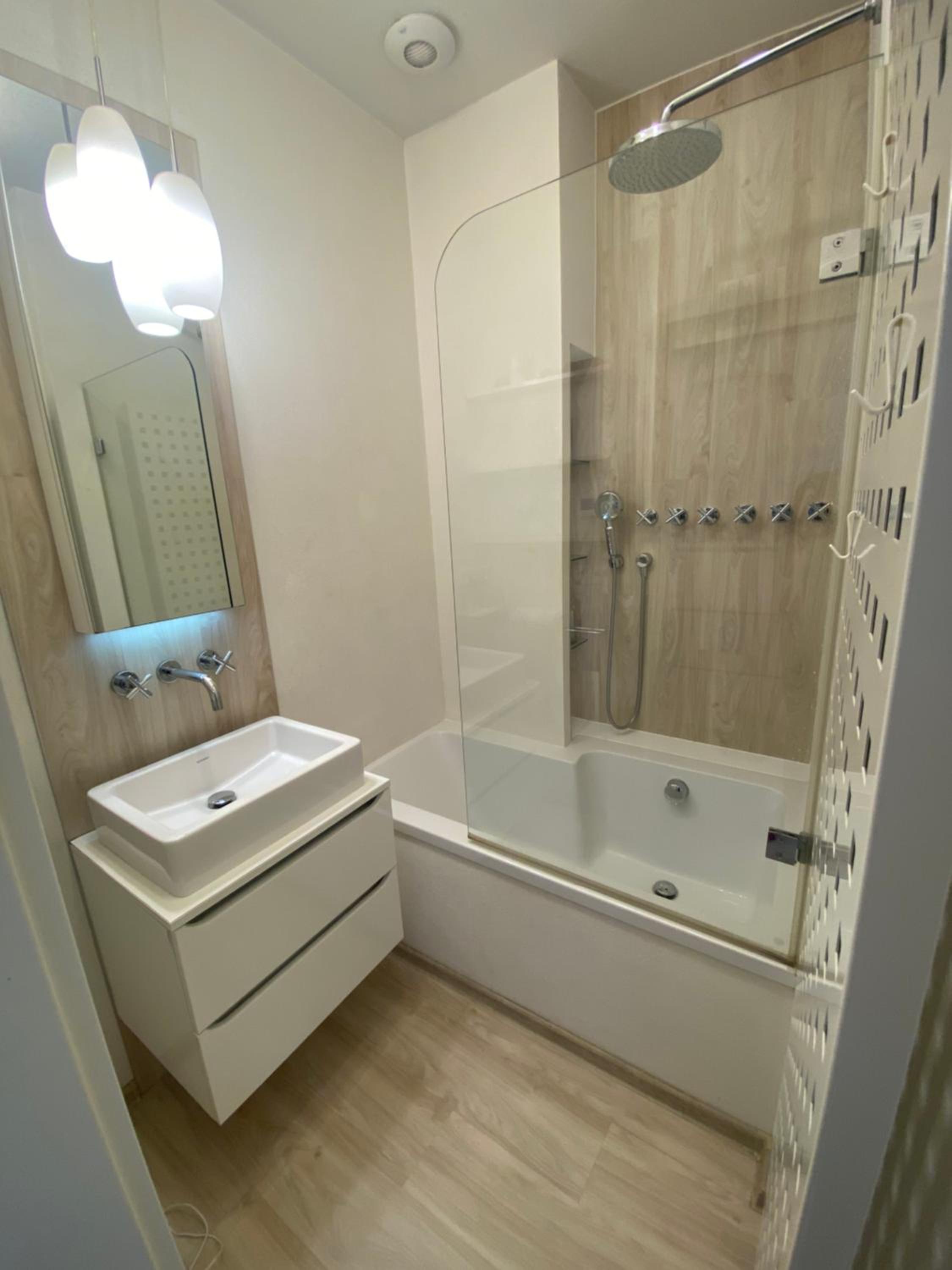 One-Bedroom Apartment - Photo 10