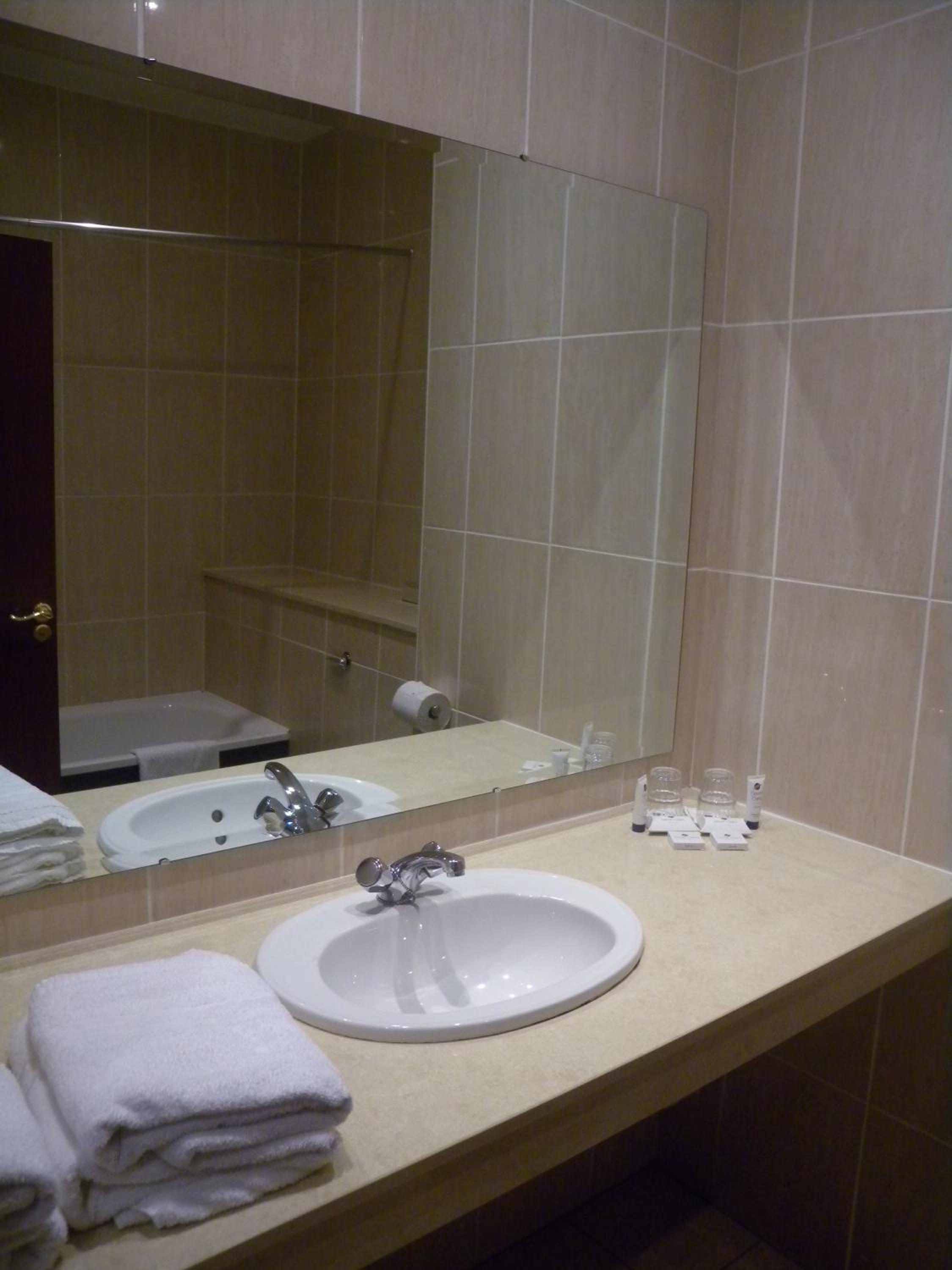 Double Room - Photo 4