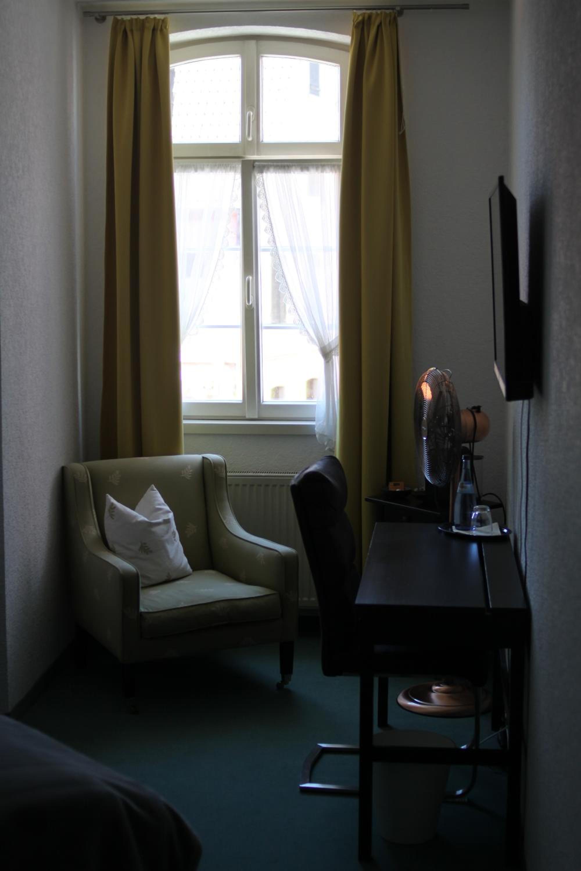 Single Room photo 1
