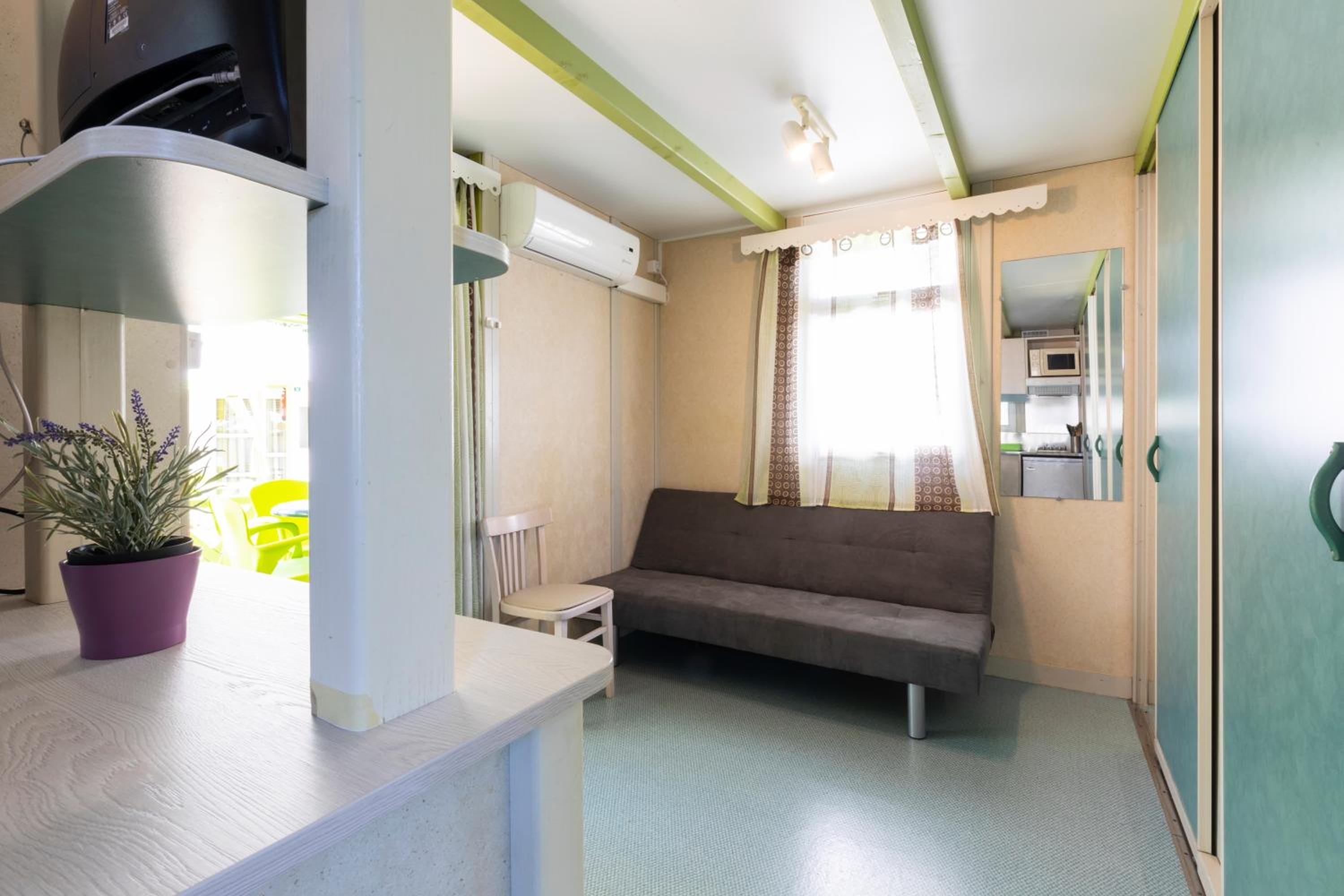 Bungalow de Dos Habitaciones (4 Adultos)