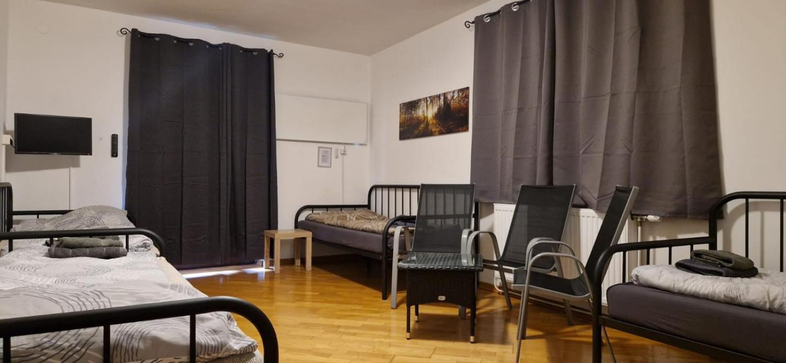 Quadruple Room with Shared Bathroom photo 3
