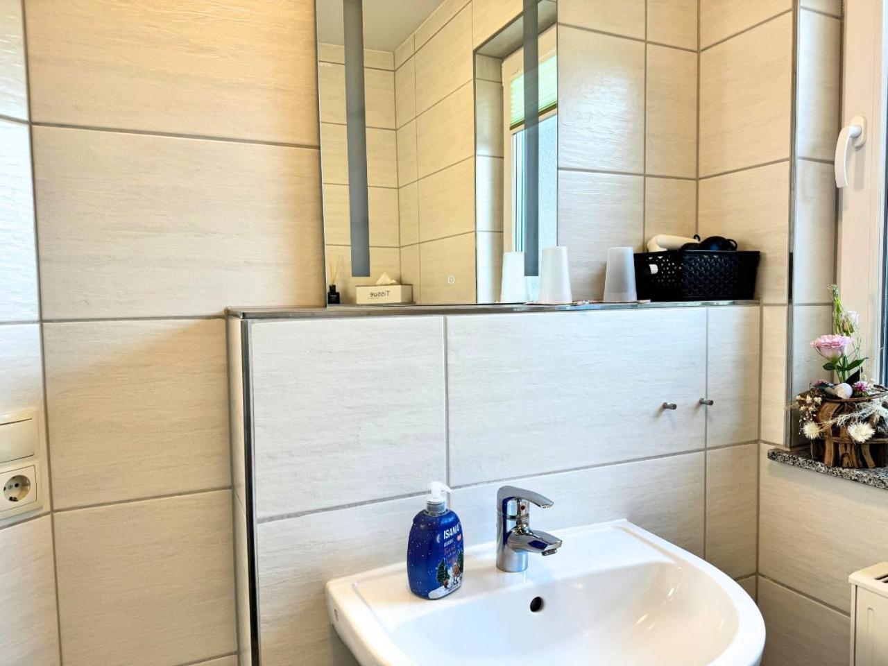 Studio Apartment photo 2