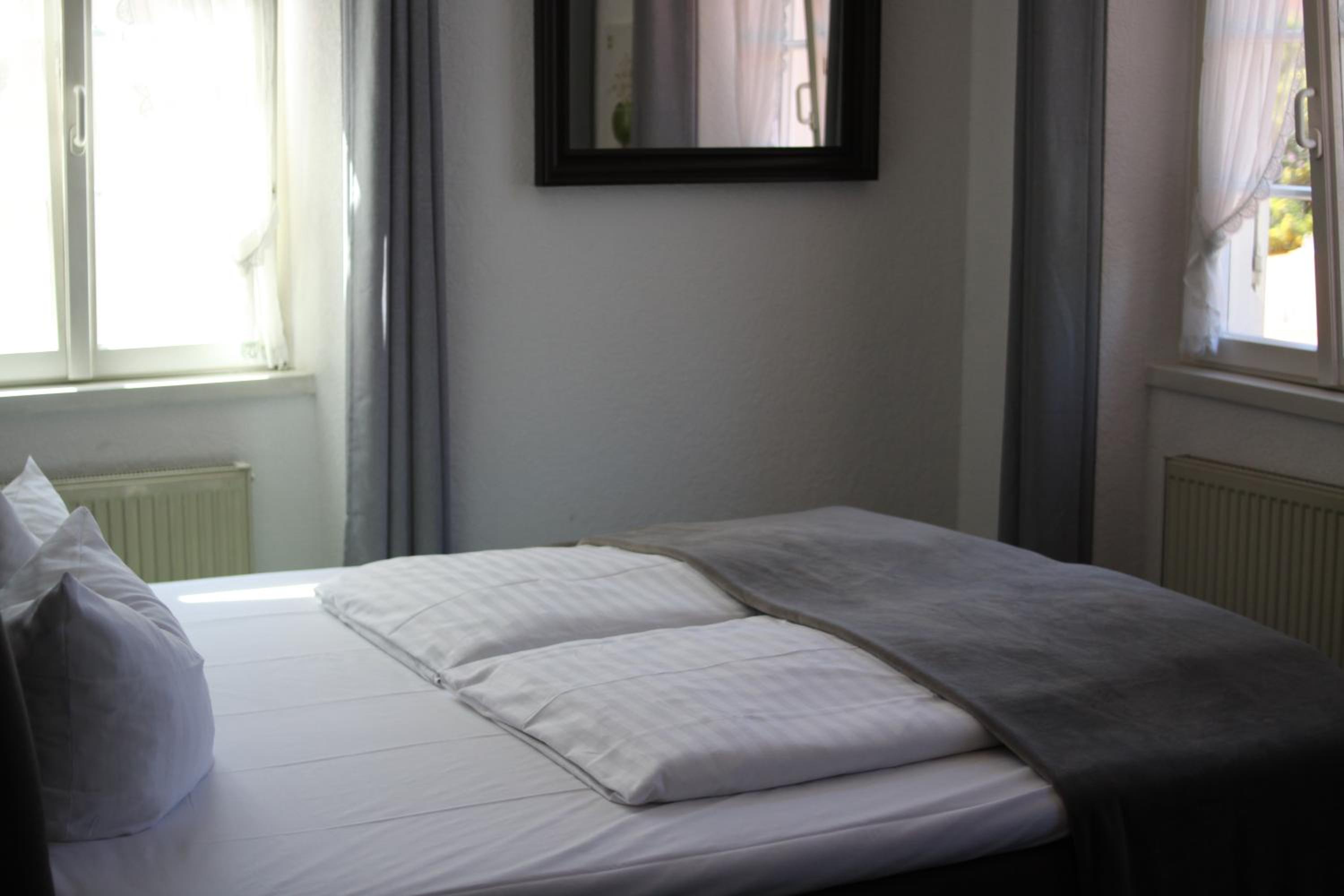 Standard Double Room photo 3